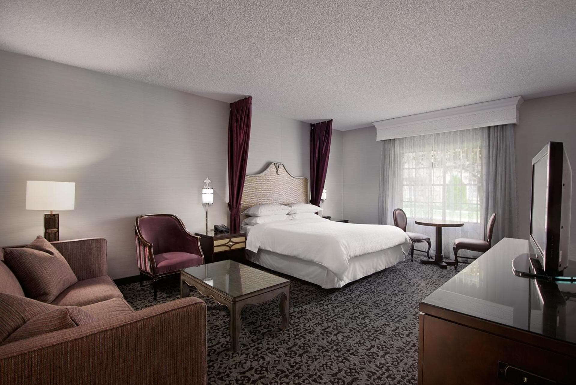 Anaheim Majestic Garden Hotel gallery photo in Anaheim, CA — image 26