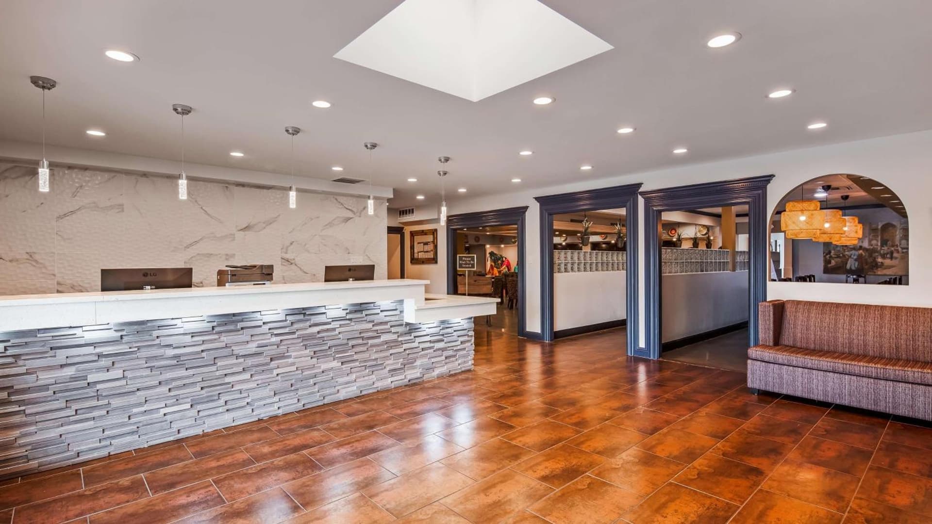 SureStay Plus Hotel by Best Western Sacramento Cal Expo property views in Sacramento, CA — gallery photo 3