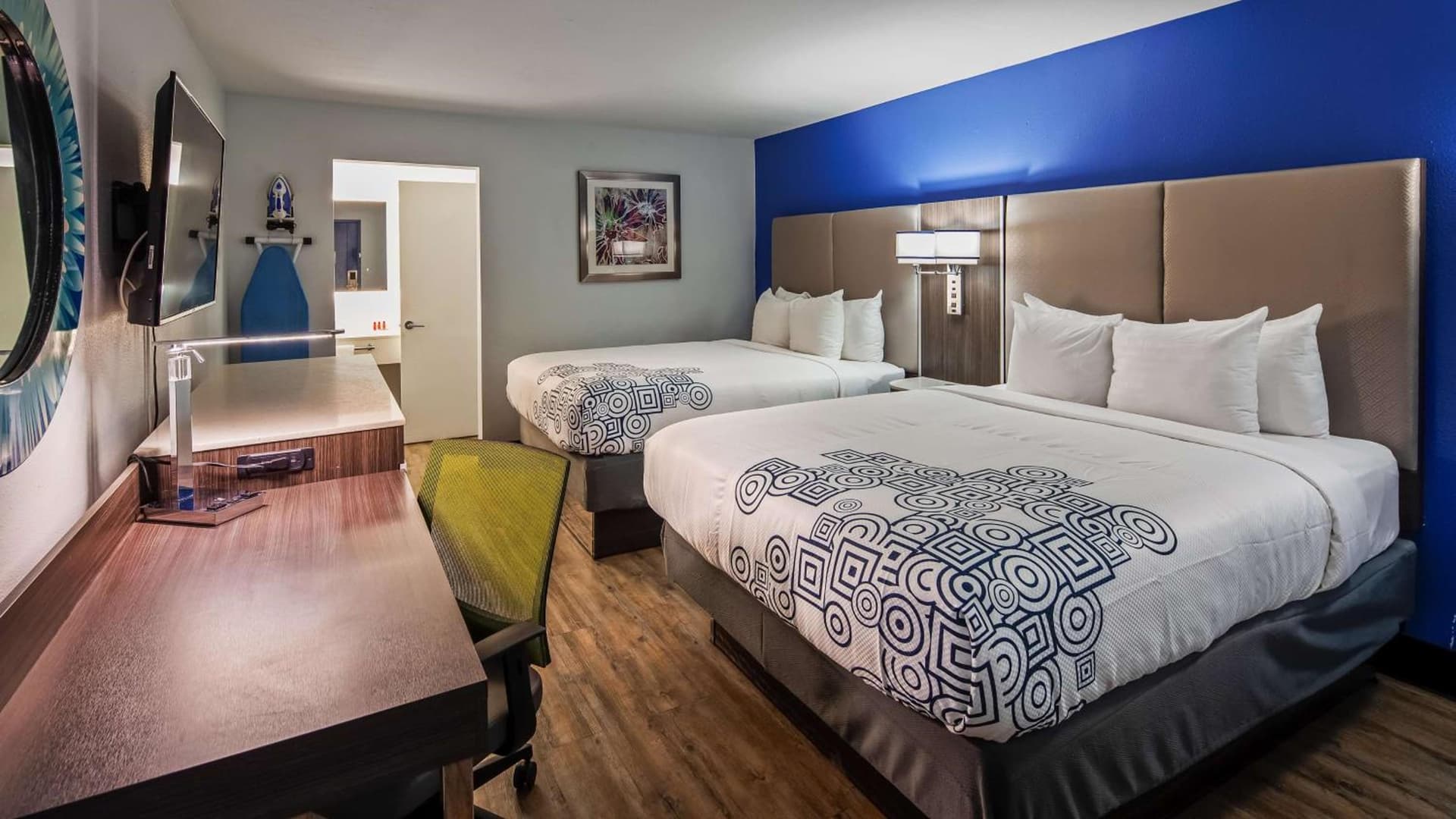 SureStay Plus Hotel by Best Western Sacramento Cal Expo gallery photo in Sacramento, CA — image 19