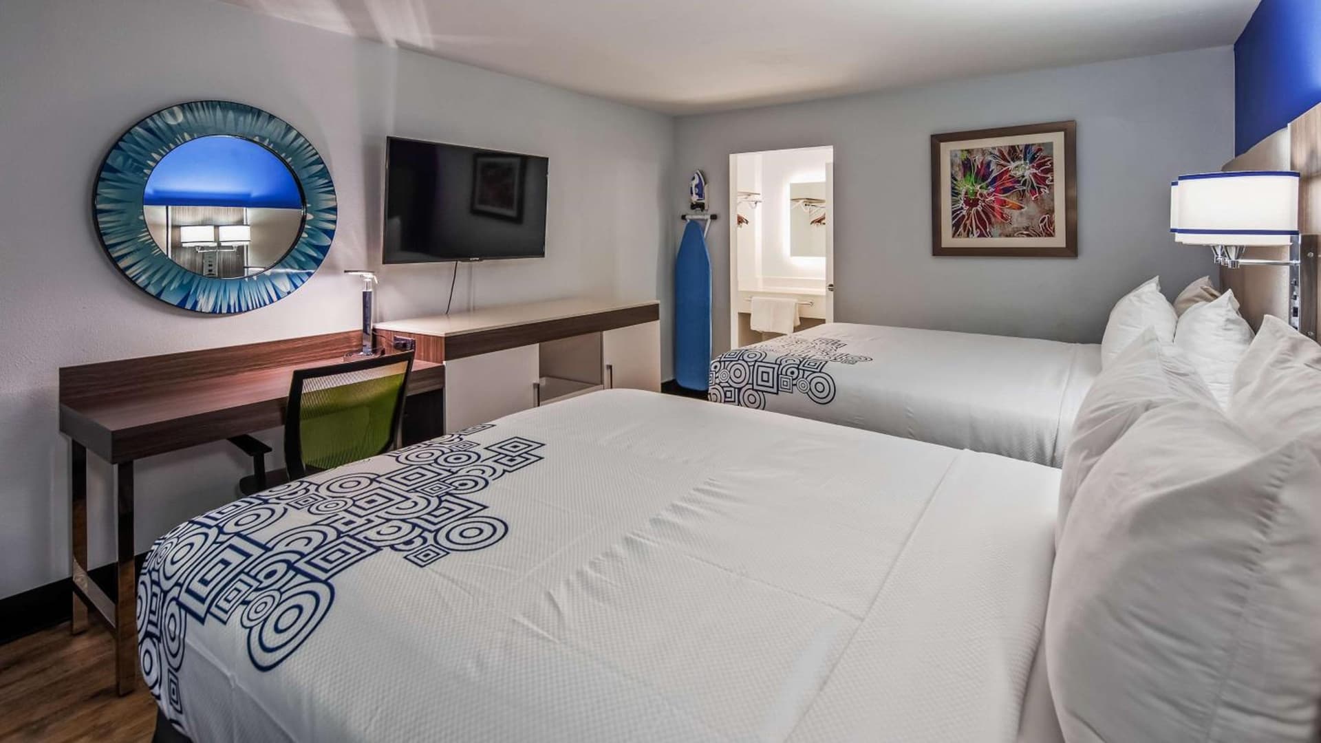 SureStay Plus Hotel by Best Western Sacramento Cal Expo interior in Sacramento, CA — gallery photo 2