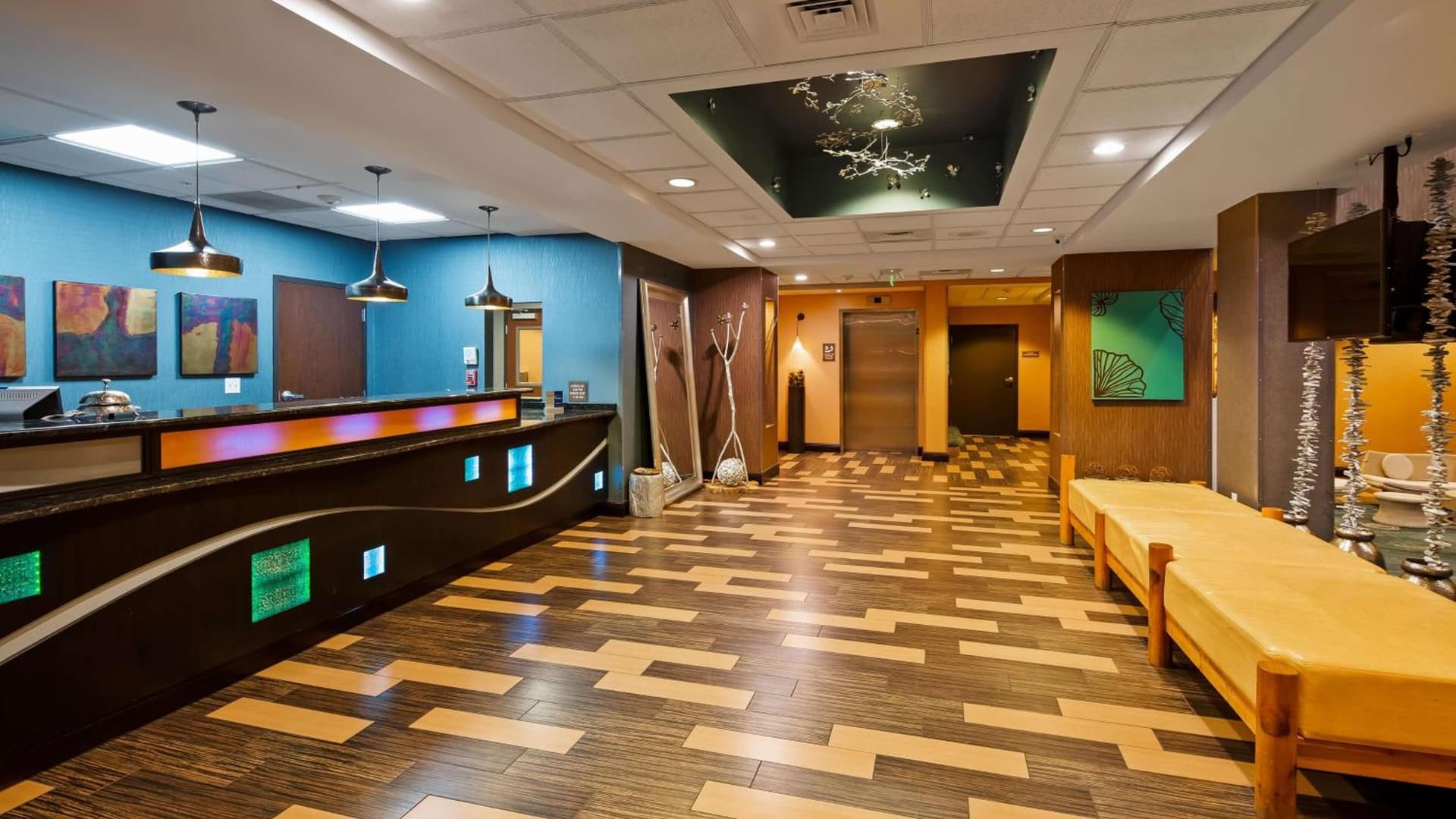 Best Western Plus Chain of Lakes Inn & Suites gallery photo in Leesburg, FL — image 4