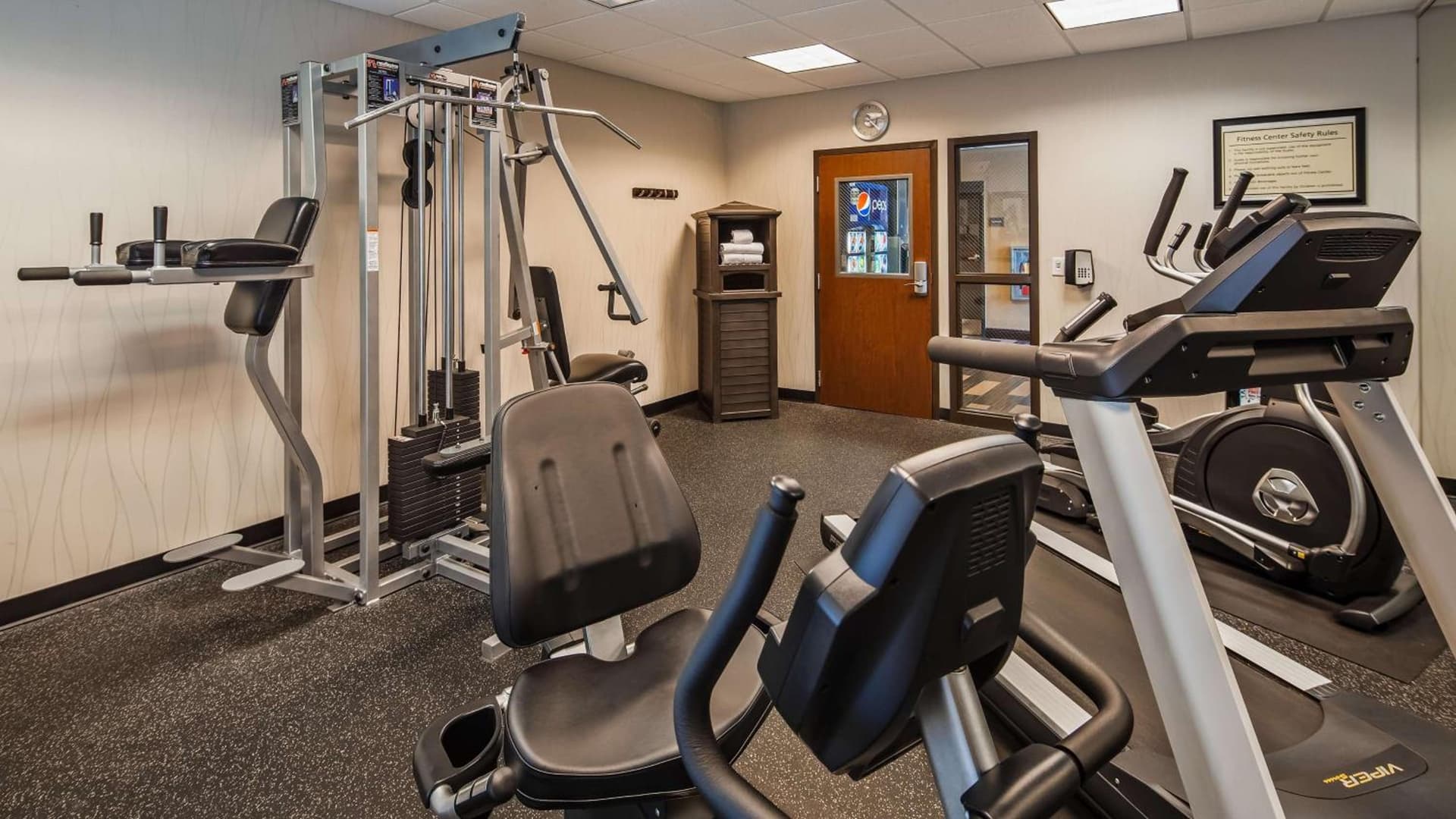 Best Western Plus Chain of Lakes Inn & Suites gallery photo in Leesburg, FL — image 22