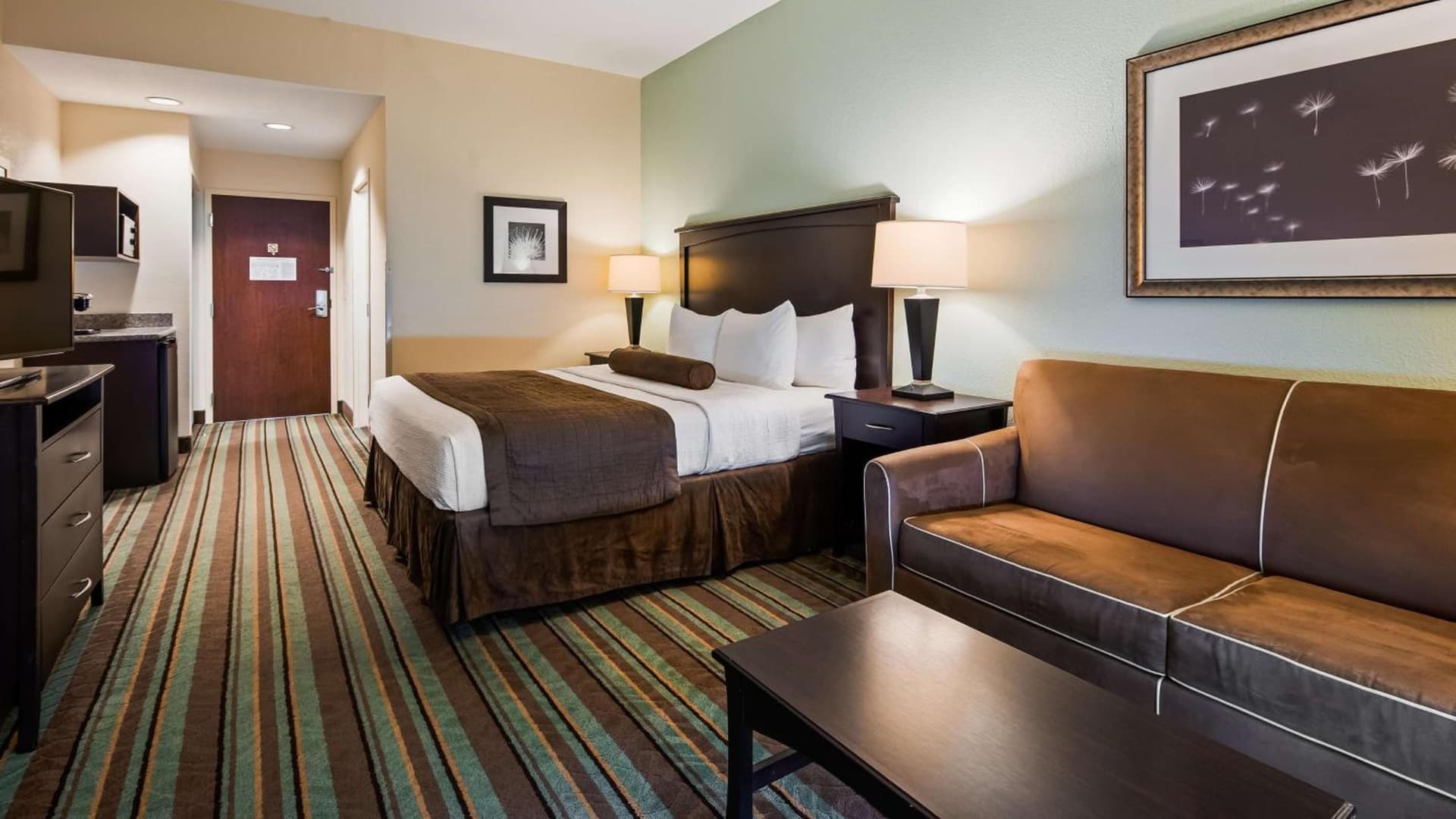 Best Western Plus Chain of Lakes Inn & Suites gallery photo in Leesburg, FL — image 10