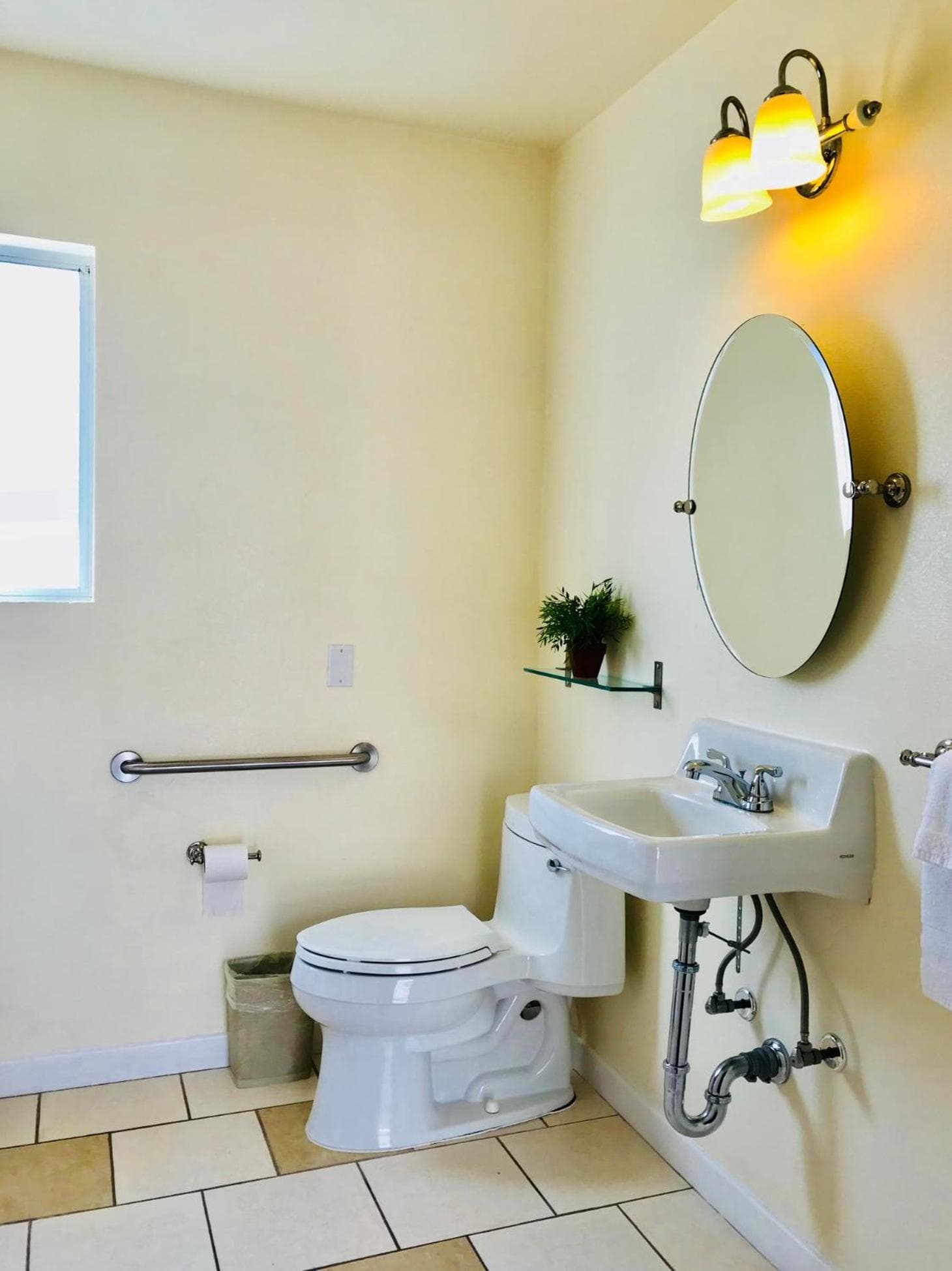 Bella Capri Inn and Suites gallery photo in Camarillo, CA — image 44