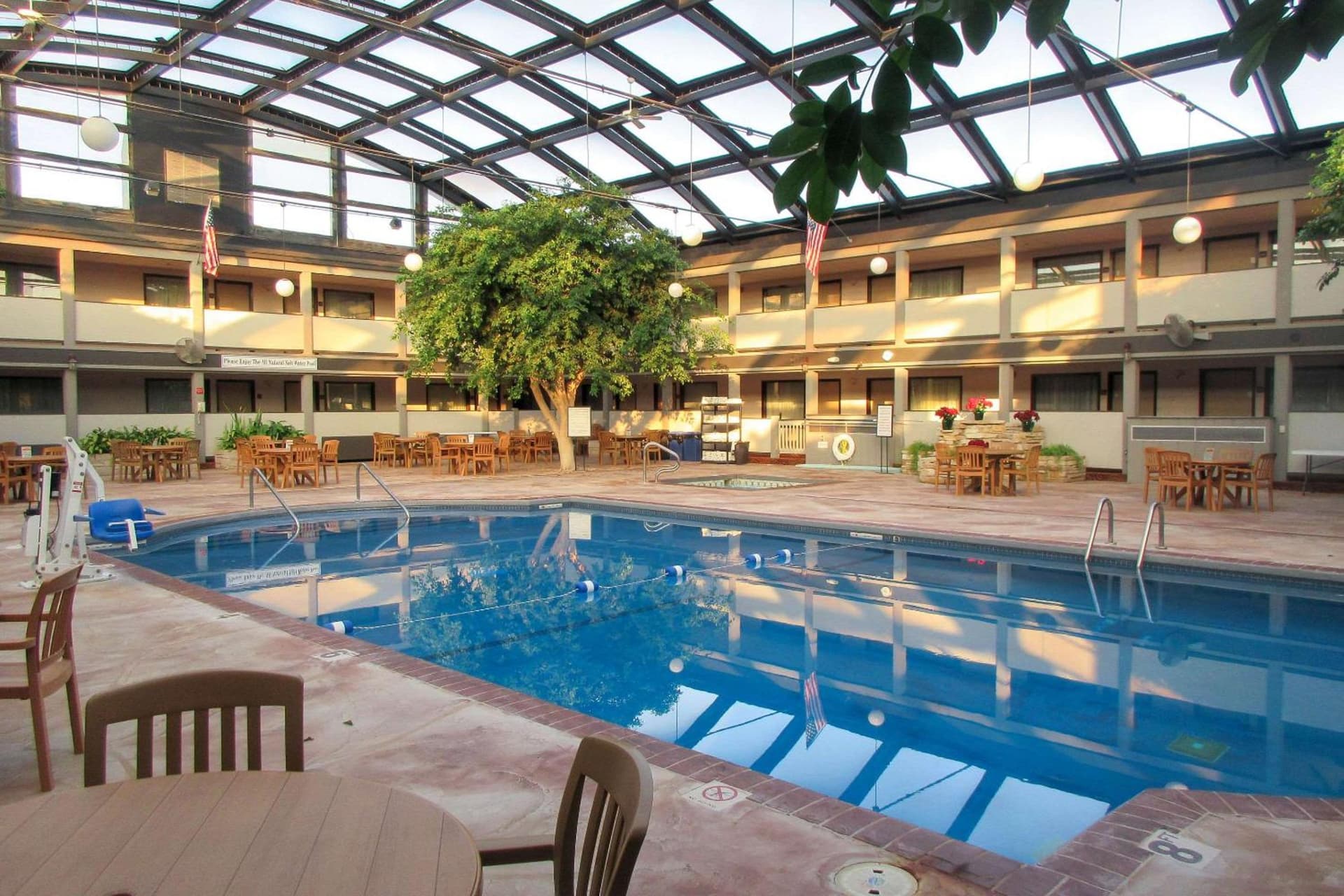 Americinn by Wyndham Appleton Downtown interior in Appleton, WI — gallery photo 2
