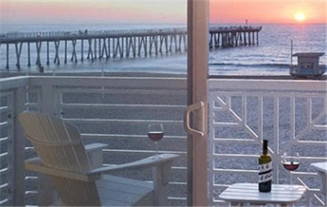 Beach House Hotel at Hermosa Beach property views in Hermosa Beach, CA — gallery photo 3