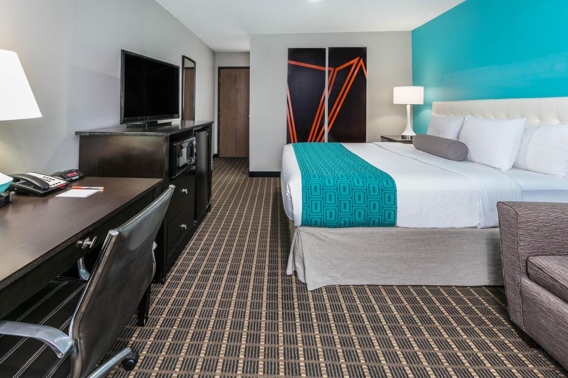 Howard Johnson by Wyndham Near Schlitterbahn gallery photo in New Braunfels, TX — image 23