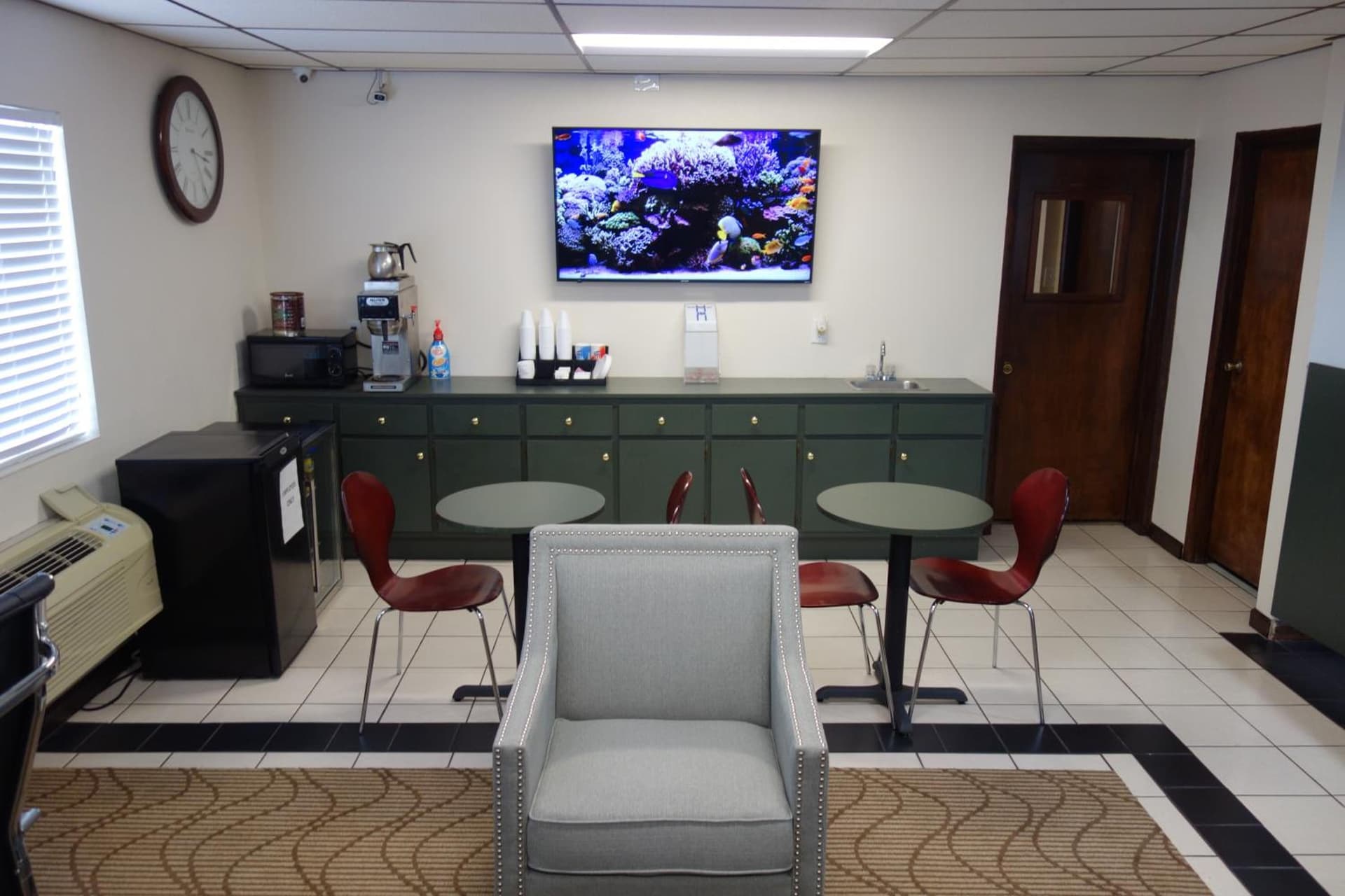 VIP Inn and Suites gallery photo in Huntsville, AL — image 19