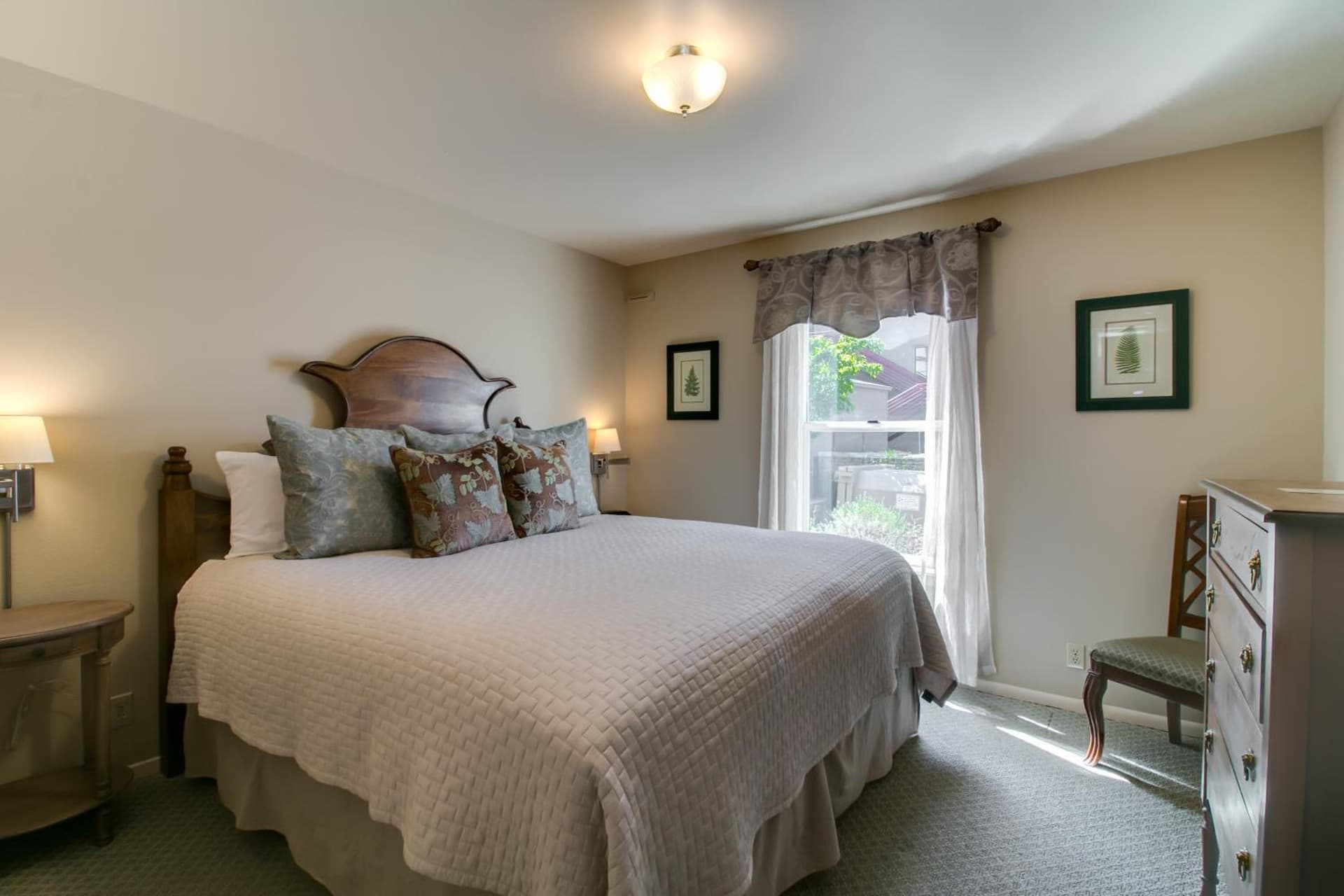 Winchester Inn gallery photo in Ashland, OR — image 100