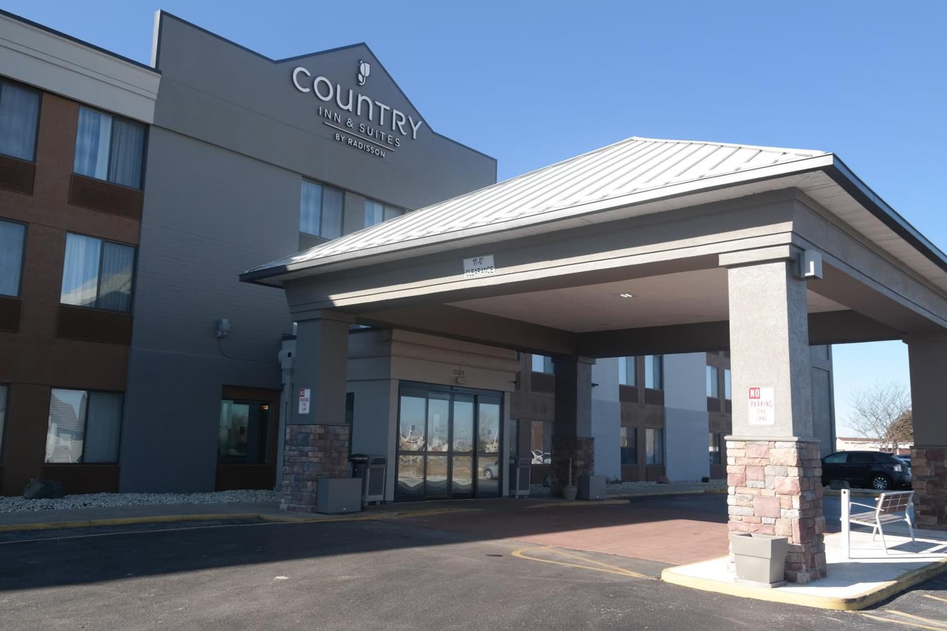 Country Inn & Suites by Radisson, Mt Pleasant-Racine West, WI gallery photo in Sturtevant, WI — image 56