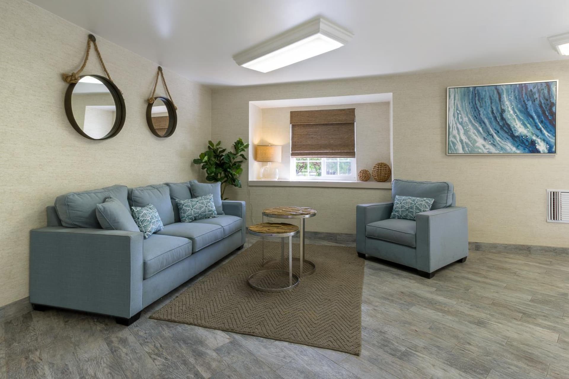 Ramada by Wyndham Costa Mesa/Newport Beach gallery photo in Costa Mesa, CA — image 69