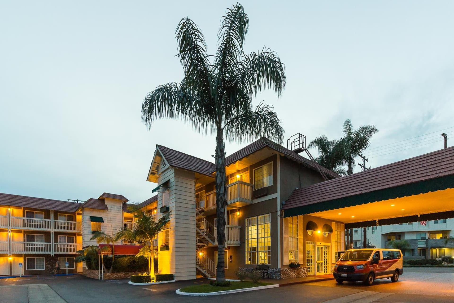 Ramada by Wyndham Costa Mesa/Newport Beach gallery photo in Costa Mesa, CA — image 36