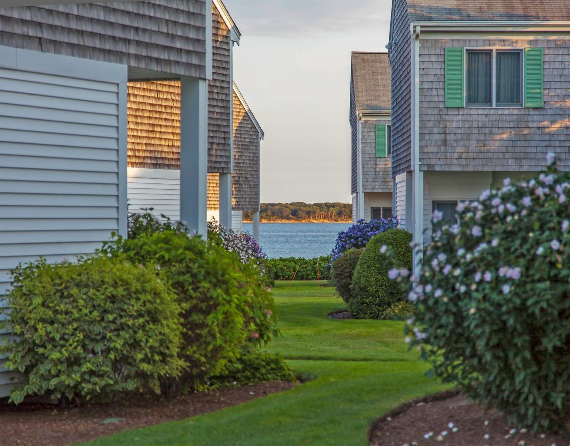 Green Harbor Resort interior in West Yarmouth, MA — gallery photo 2
