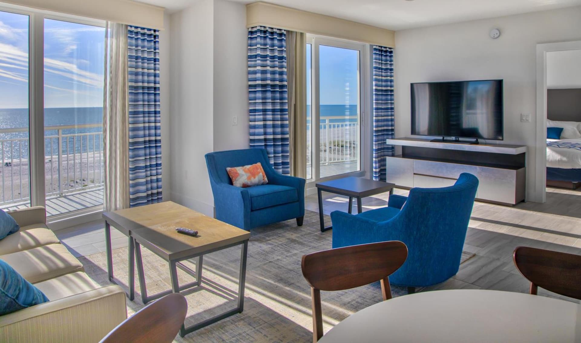 Provident Oceana Beachfront Suites gallery photo in St Pete Beach, FL — image 52