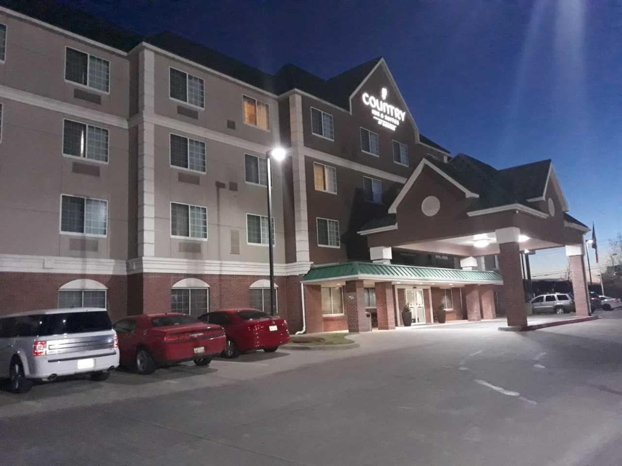Country Inn & Suites by Radisson, DFW Airport South, TX gallery photo in Irving, TX — image 13