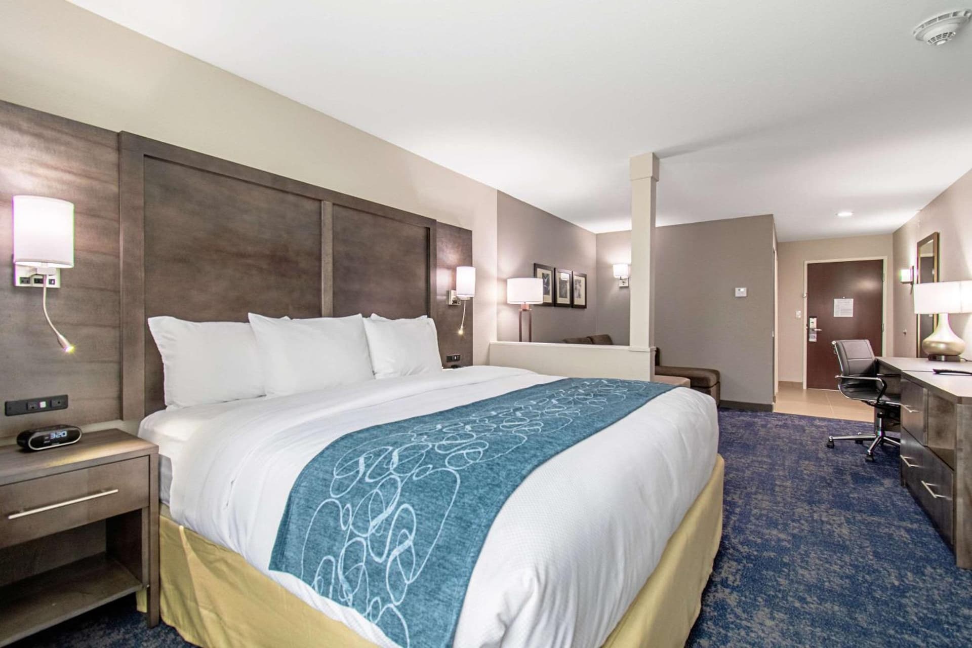 Comfort Suites Humble Houston IAH gallery photo in Humble, TX — image 31