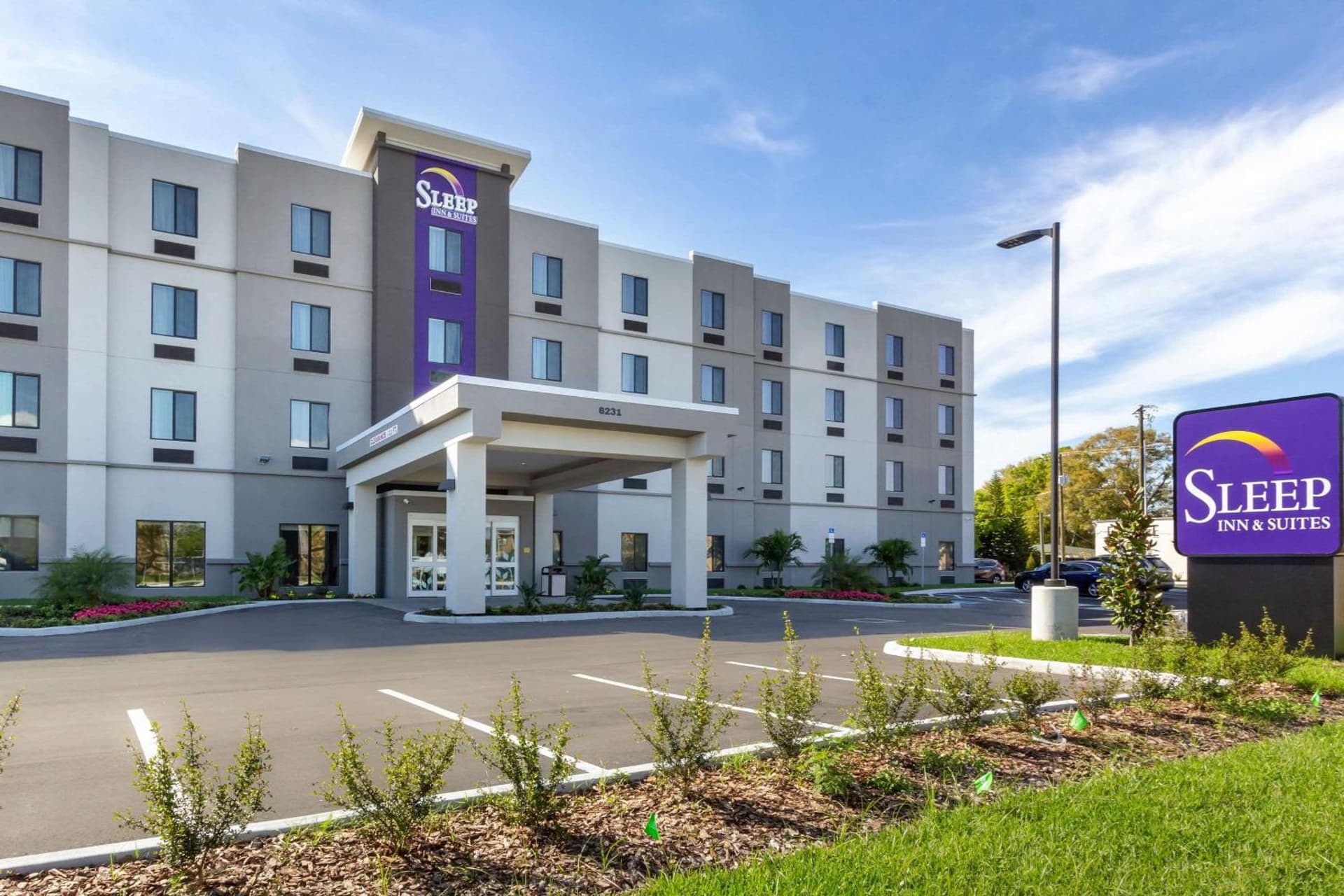 Sleep Inn & Suites Tampa South interior in Tampa, FL — gallery photo 2