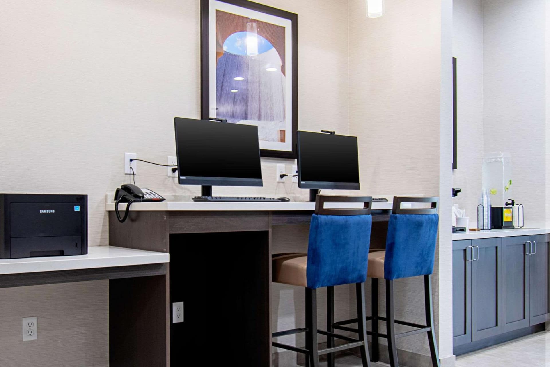 Comfort Suites Humble Houston IAH gallery photo in Humble, TX — image 7