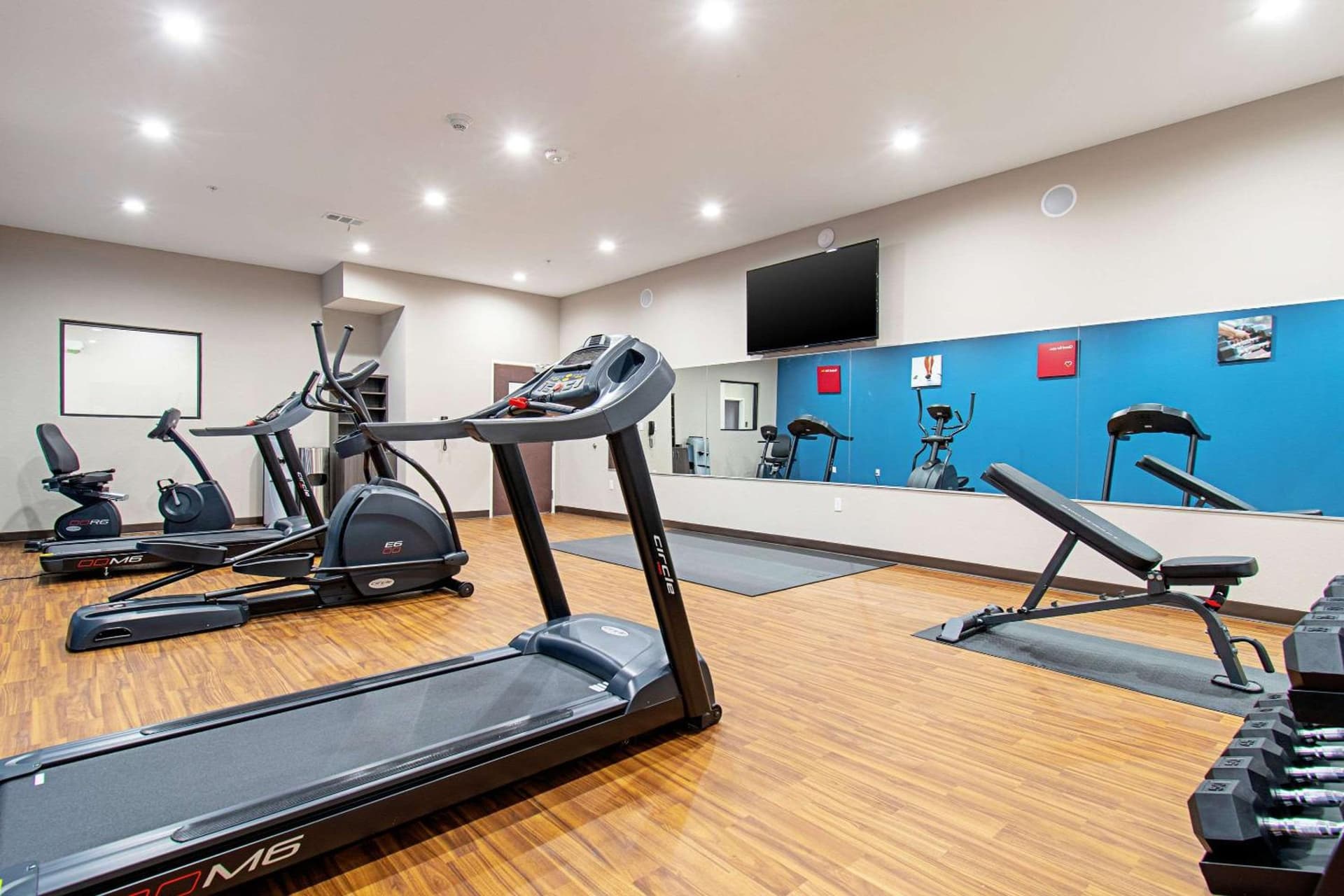 Comfort Suites Humble Houston IAH interior in Humble, TX — gallery photo 2