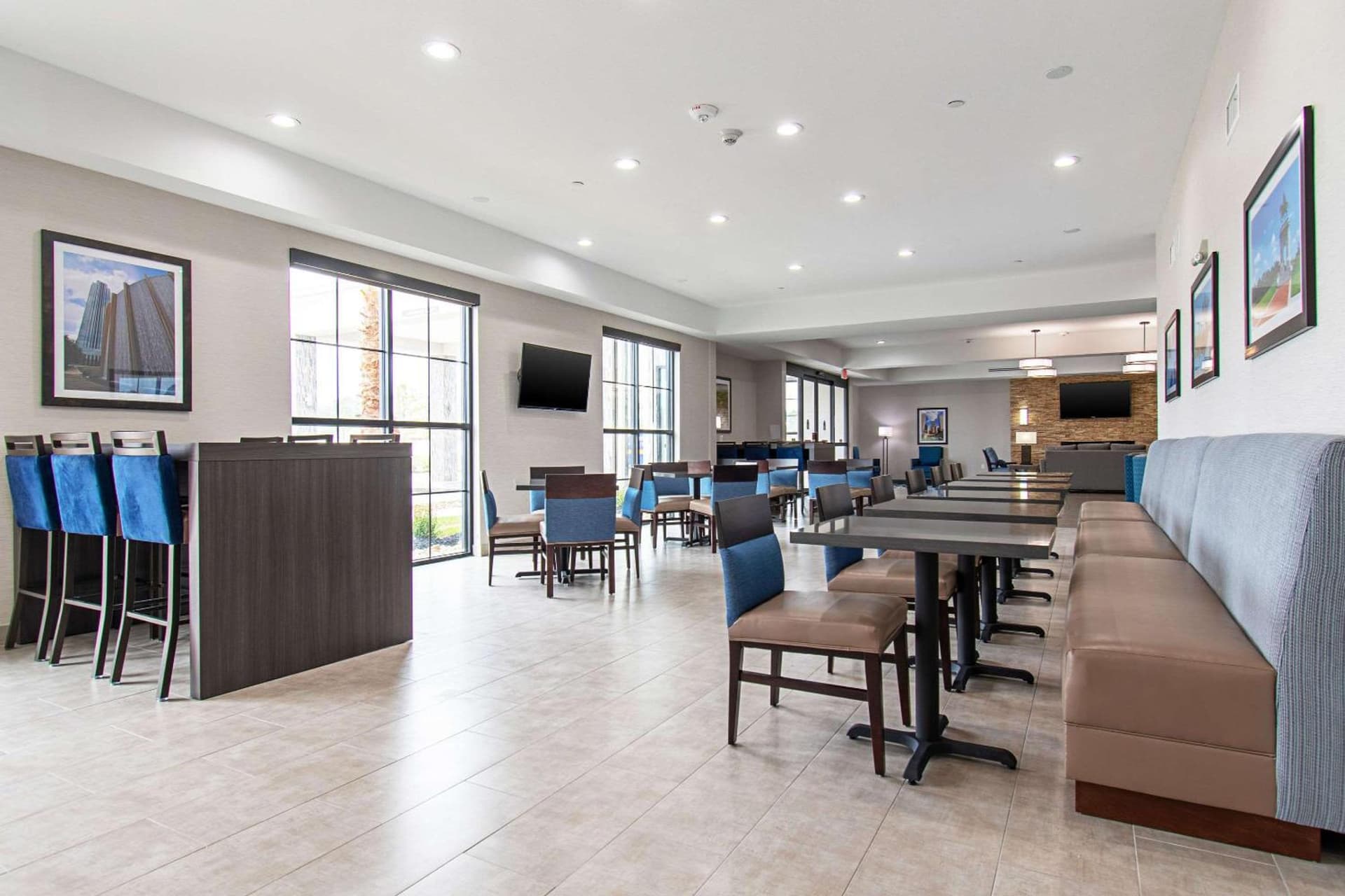 Comfort Suites Humble Houston IAH gallery photo in Humble, TX — image 15