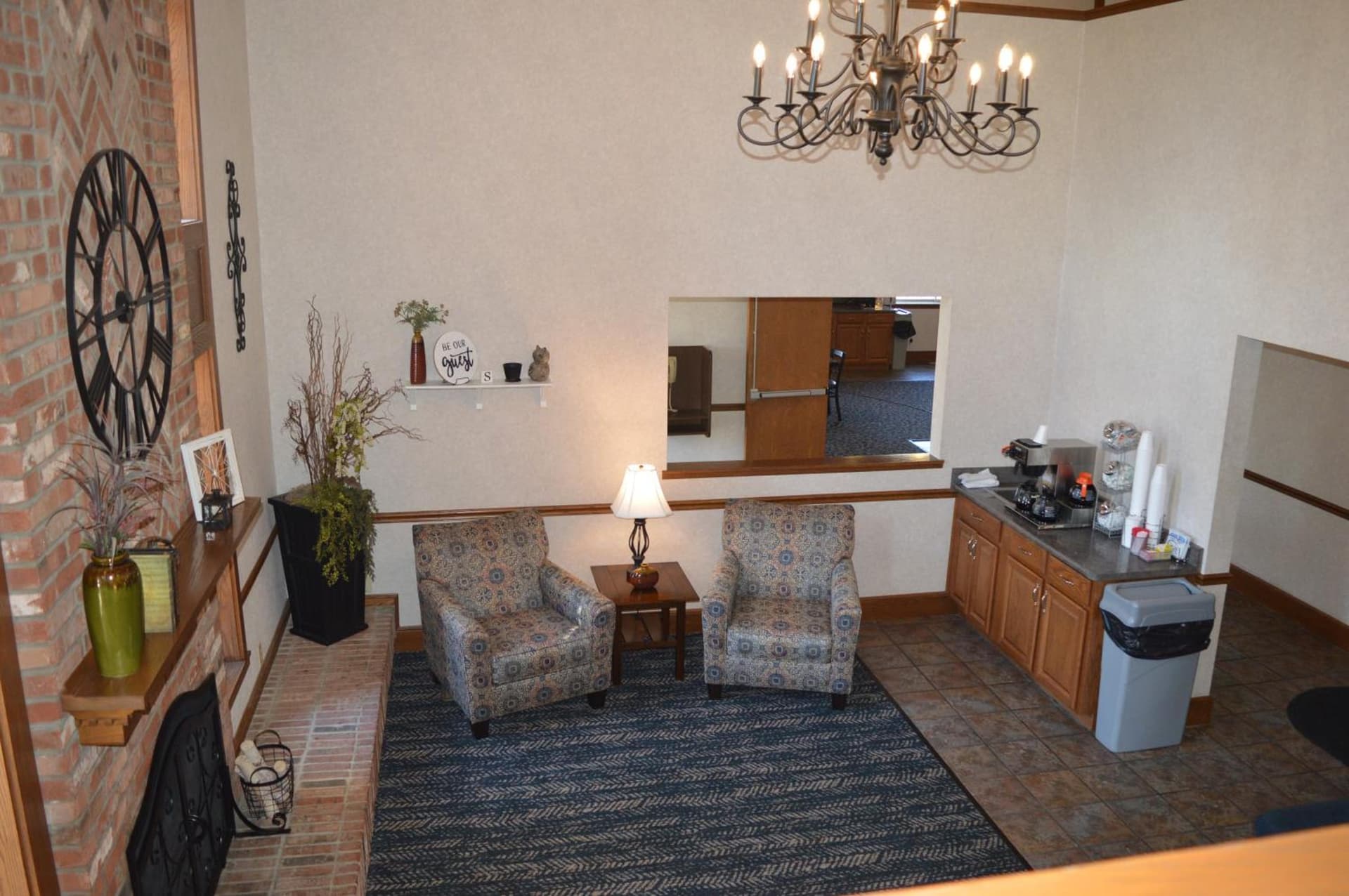 Super 8 by Wyndham Greenfield interior in Greenfield, IN — gallery photo 2
