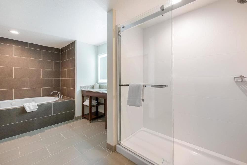 Comfort Suites Denver International Airport gallery photo in Denver, CO — image 17