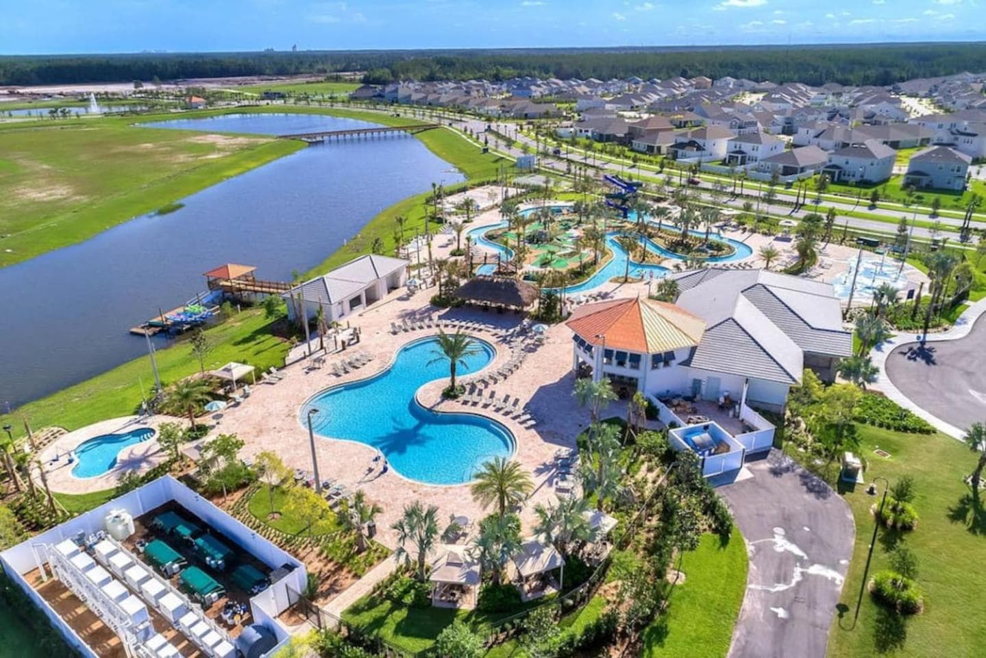 C - New 4 Bedroom Home - 5 Miles to Disney - Free Water Park - Private Pool property views in Kissimmee, FL — gallery photo 3