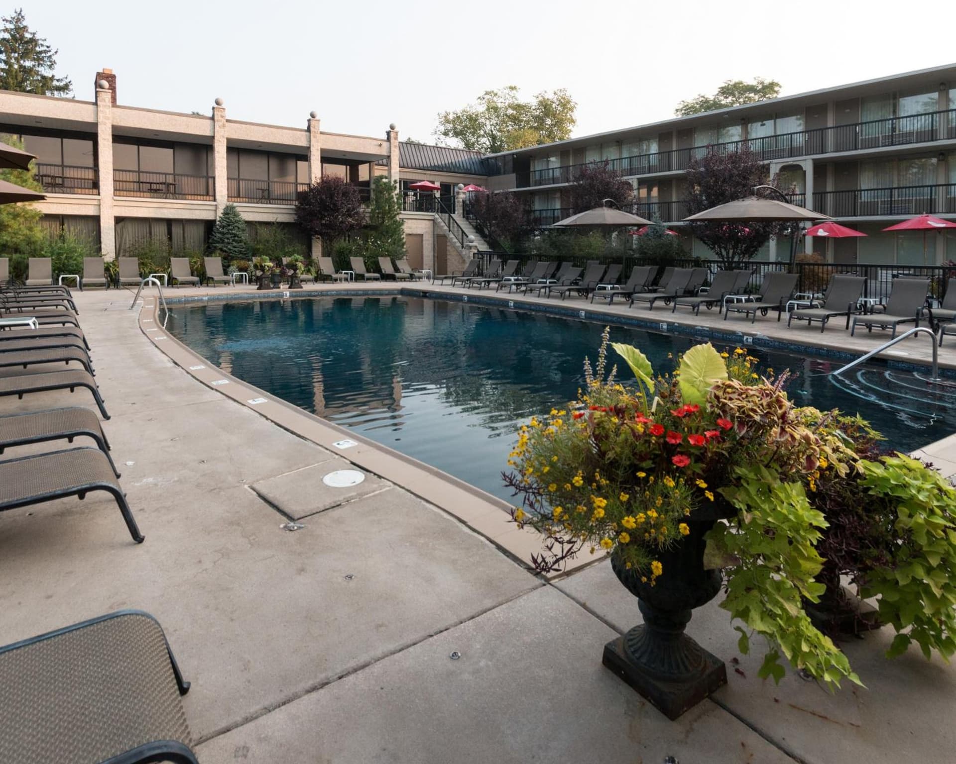 New Hope Inn & Suites interior in New Hope, PA — gallery photo 2