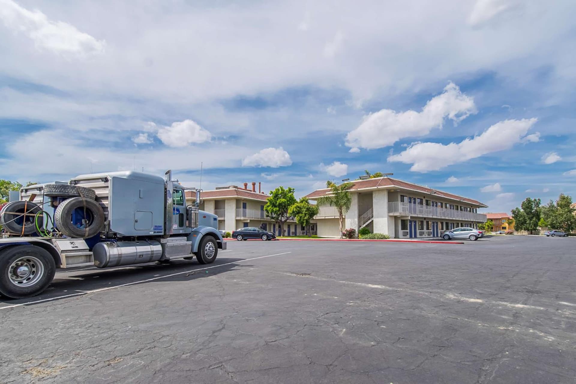 Motel 6-Bakersfield, CA - Airport gallery photo in Bakersfield, CA — image 31