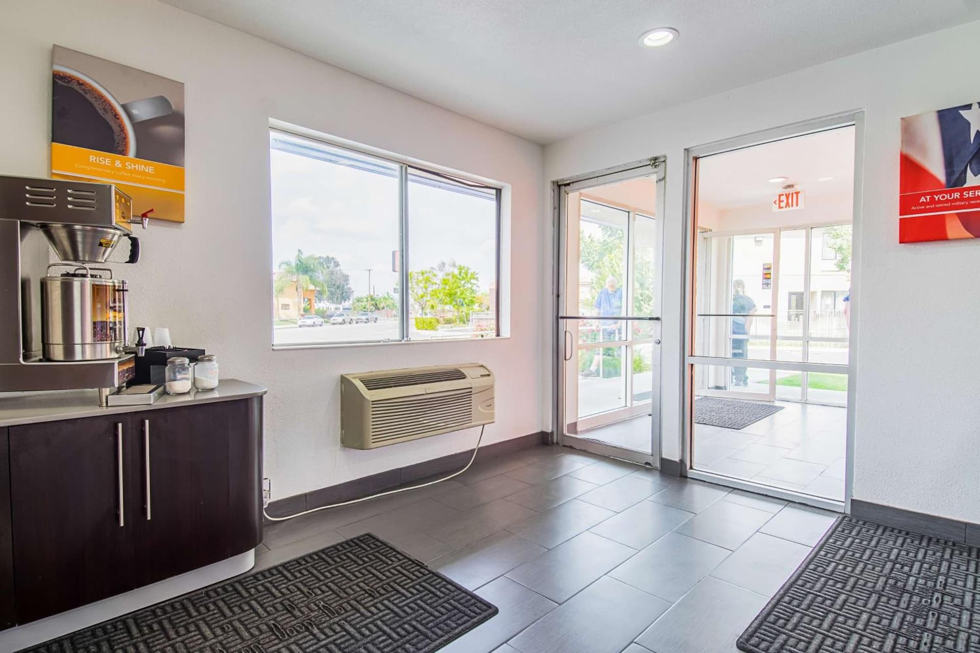 Motel 6-Bakersfield, CA - Airport gallery photo in Bakersfield, CA — image 28