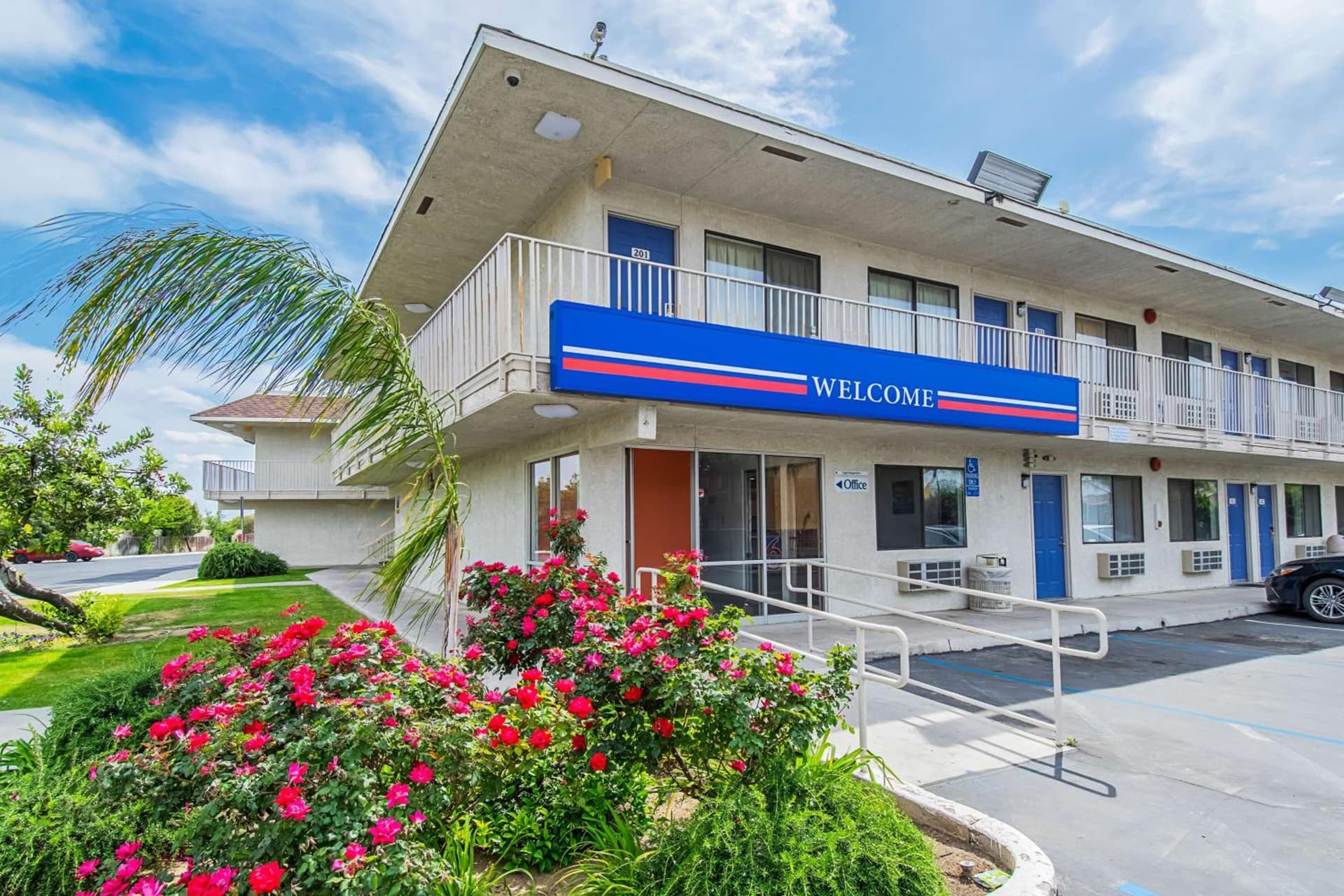 Motel 6-Bakersfield, CA - Airport gallery photo in Bakersfield, CA — image 32