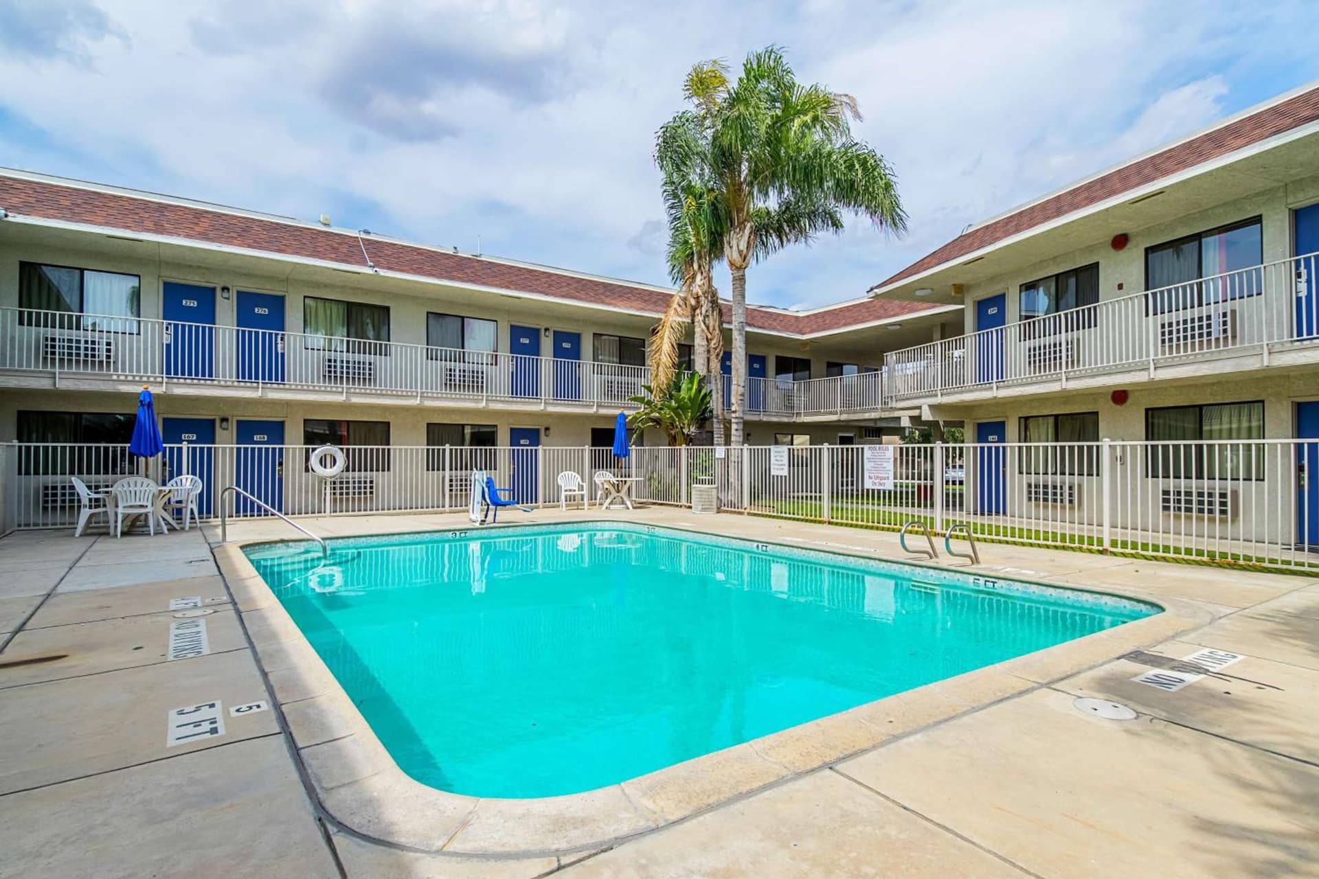 Motel 6-Bakersfield, CA - Airport gallery photo in Bakersfield, CA — image 38