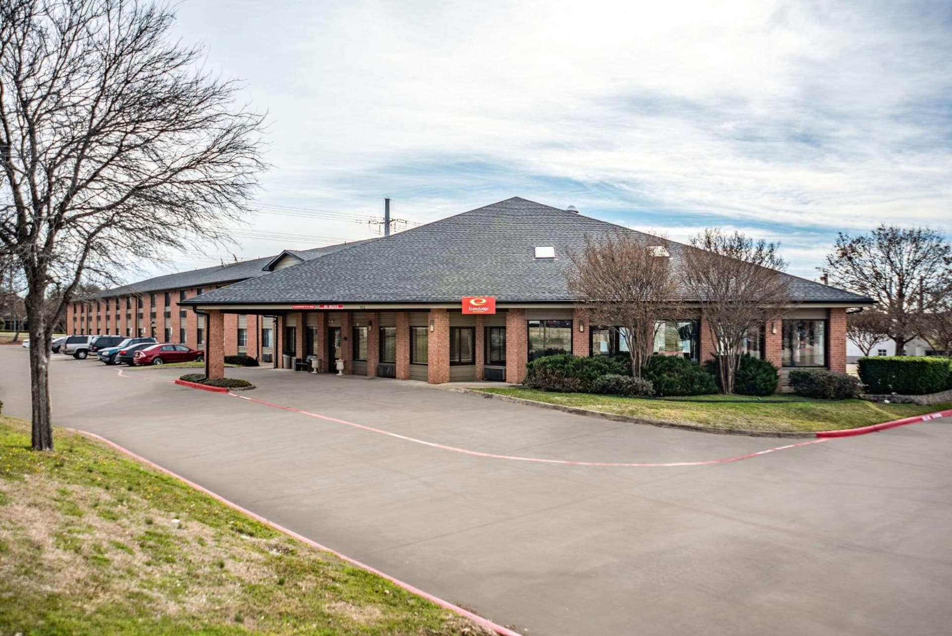 Econo Lodge Inn & Suites Mckinney - Plano North — hotel in McKinney, Texas