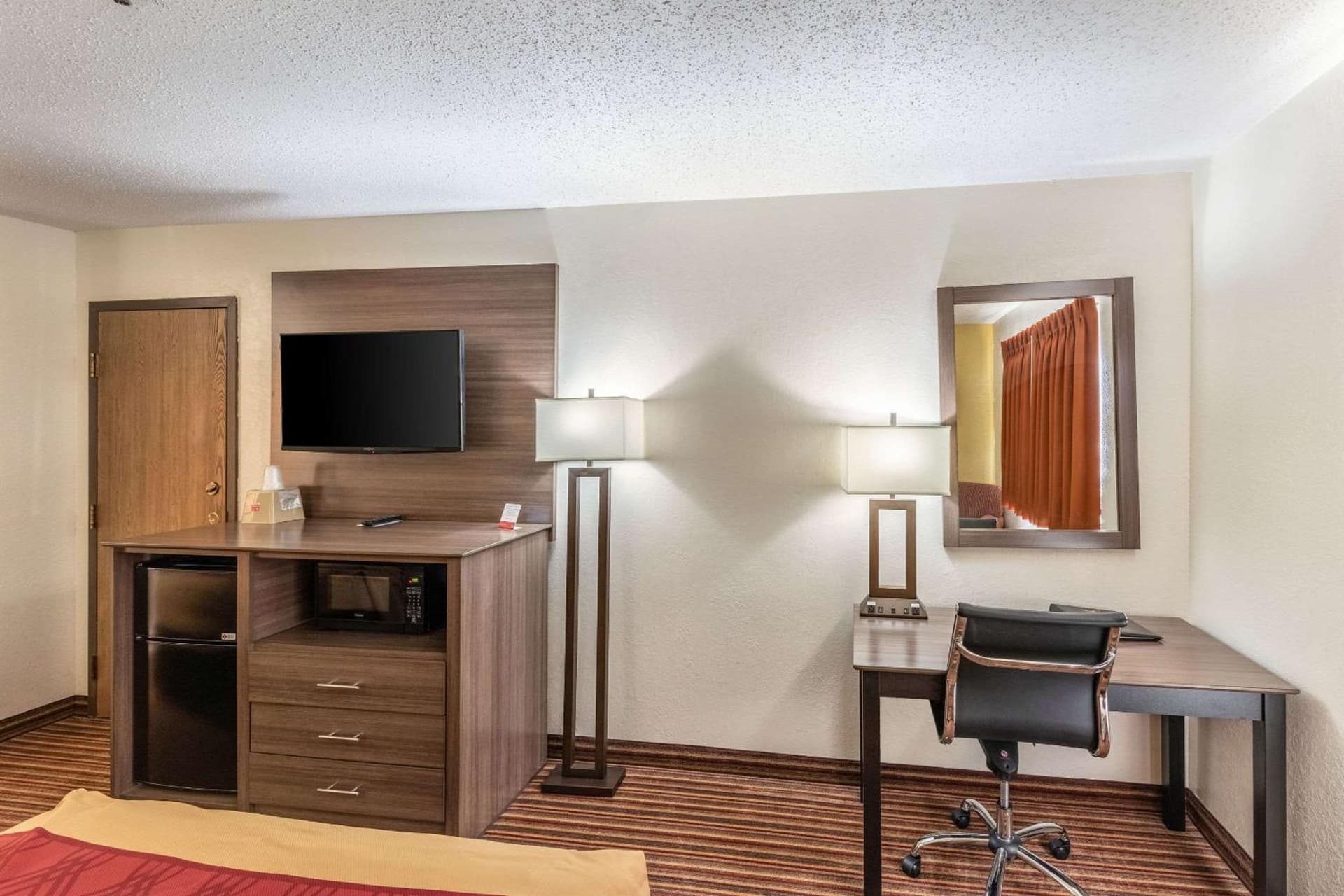 Econo Lodge Inn & Suites Mckinney - Plano North gallery photo in McKinney, TX — image 5