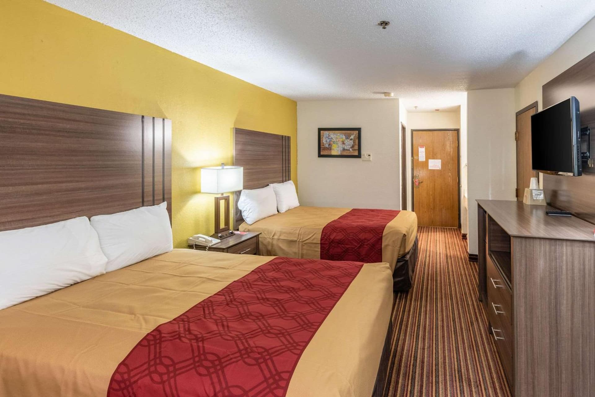 Econo Lodge Inn & Suites Mckinney - Plano North property views in McKinney, TX — gallery photo 3