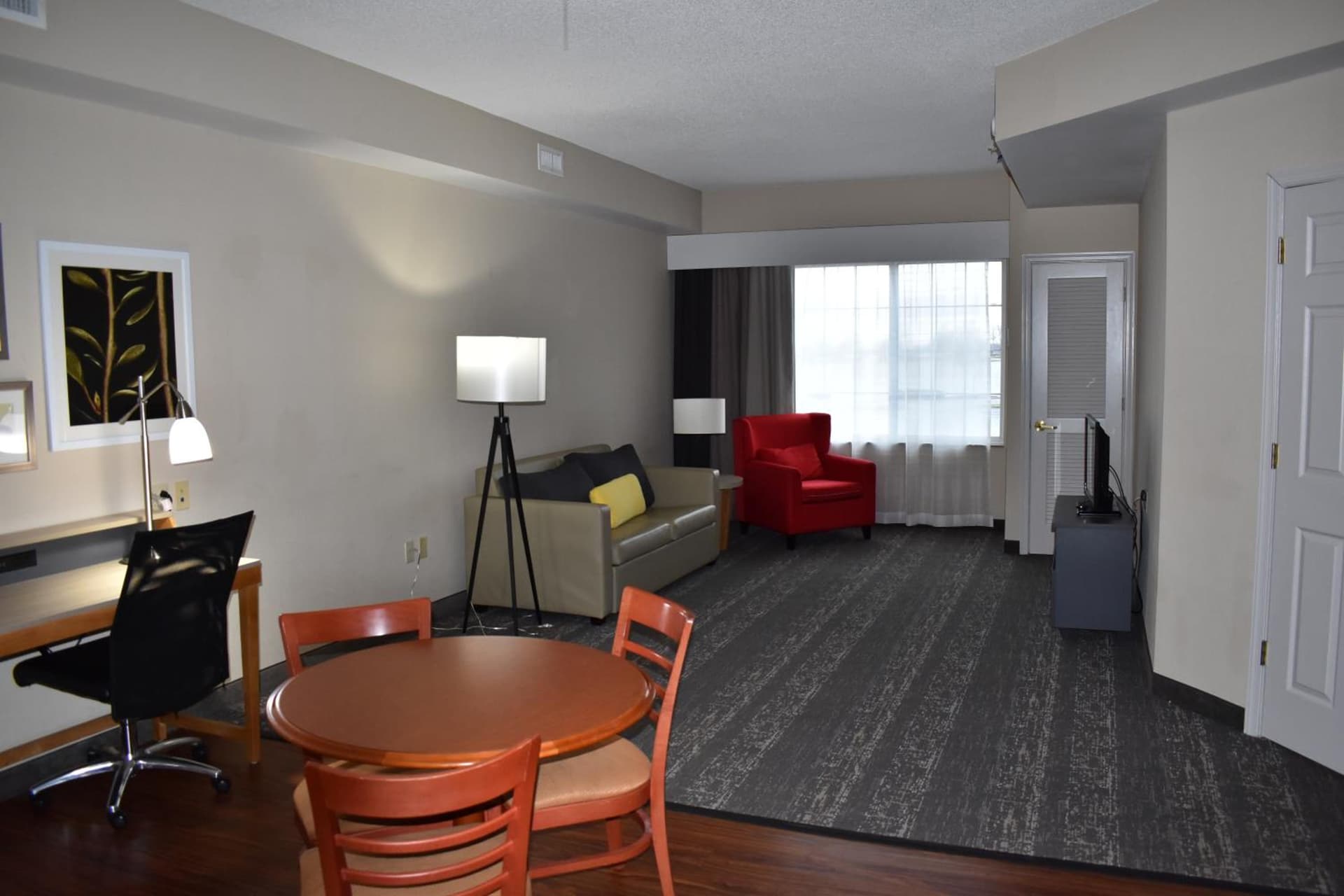 Country Inn & Suites by Radisson, Hagerstown, MD gallery photo in Hagerstown, MD — image 9