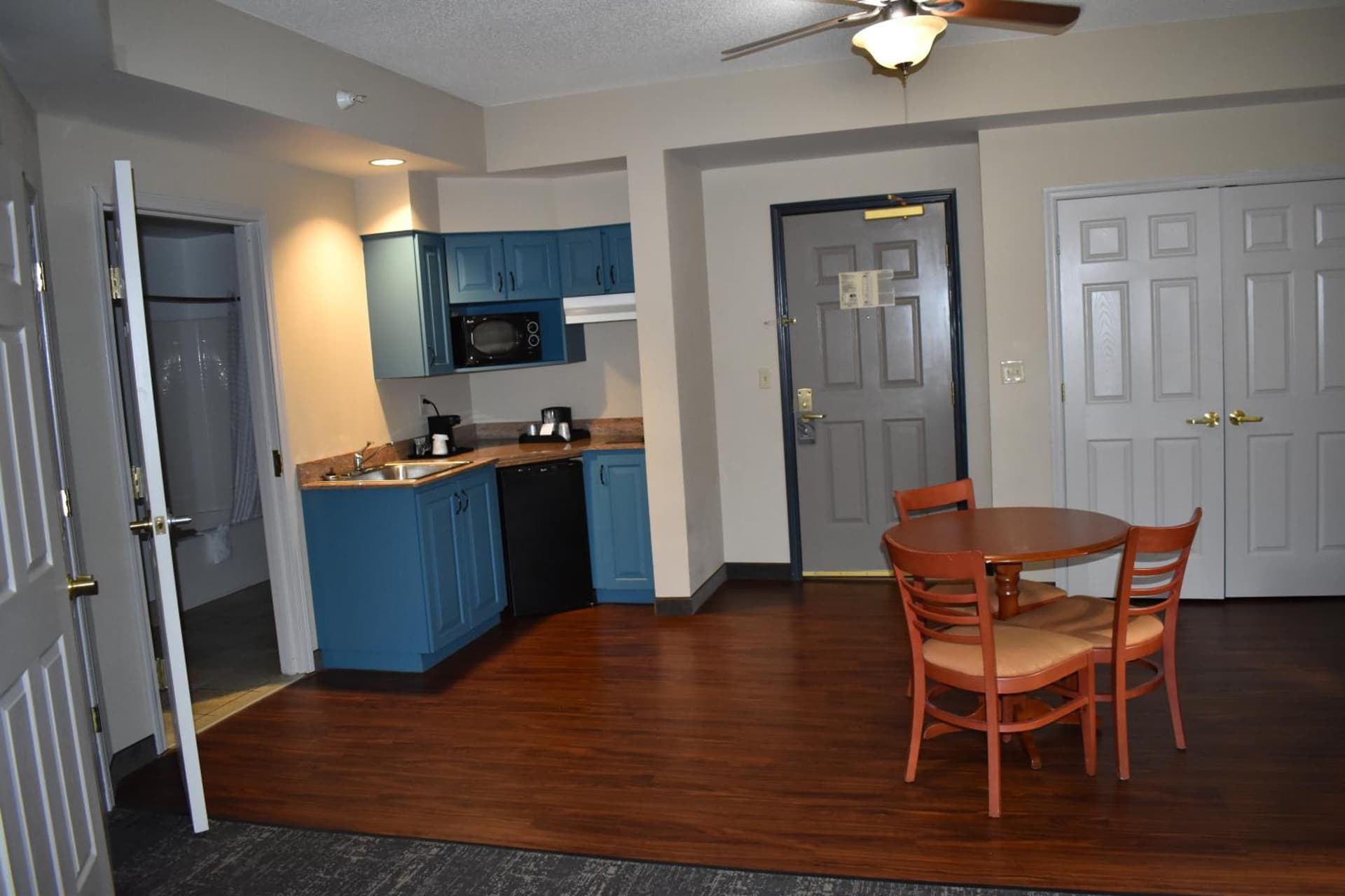 Country Inn & Suites by Radisson, Hagerstown, MD gallery photo in Hagerstown, MD — image 35
