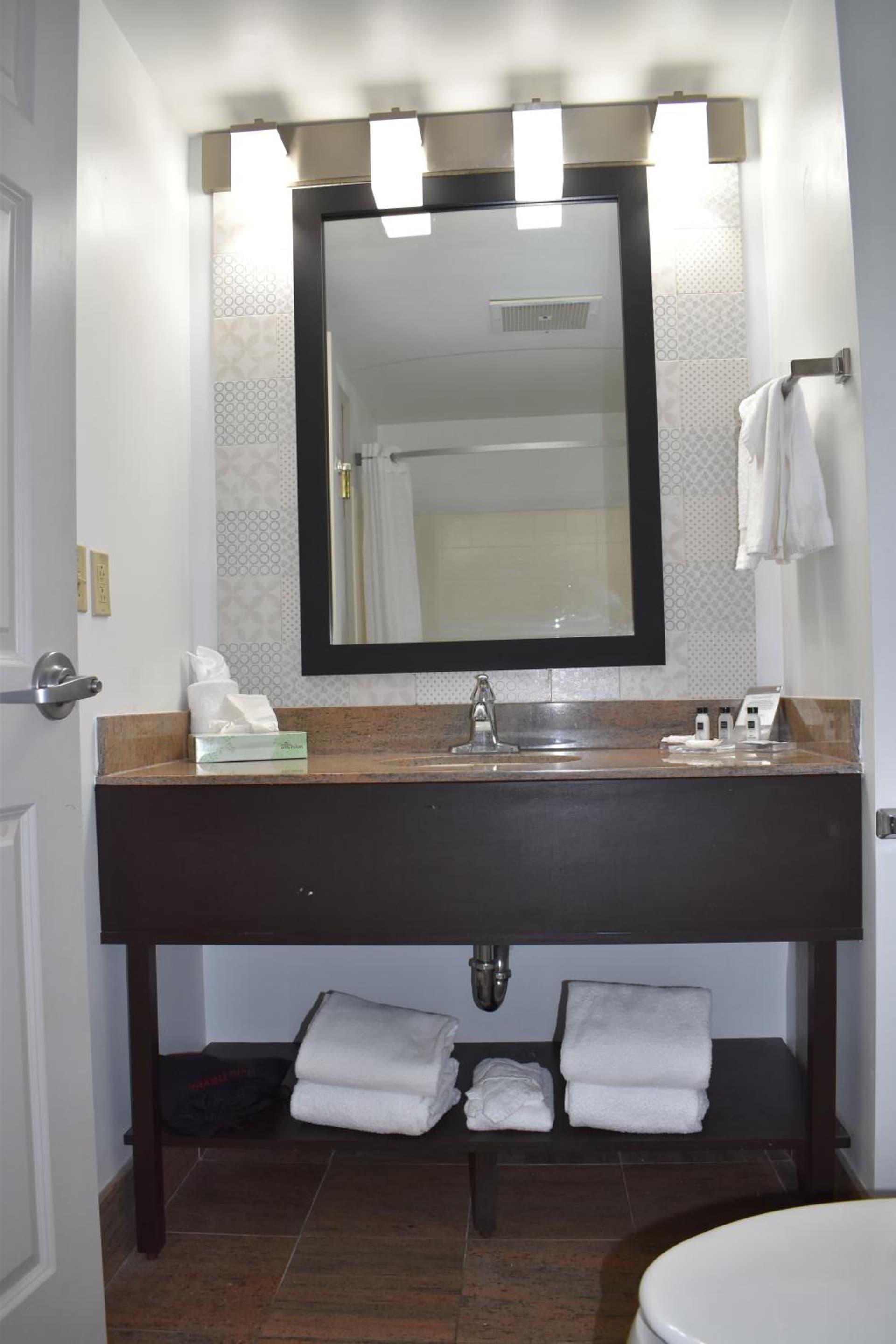 Country Inn & Suites by Radisson, Hagerstown, MD gallery photo in Hagerstown, MD — image 36