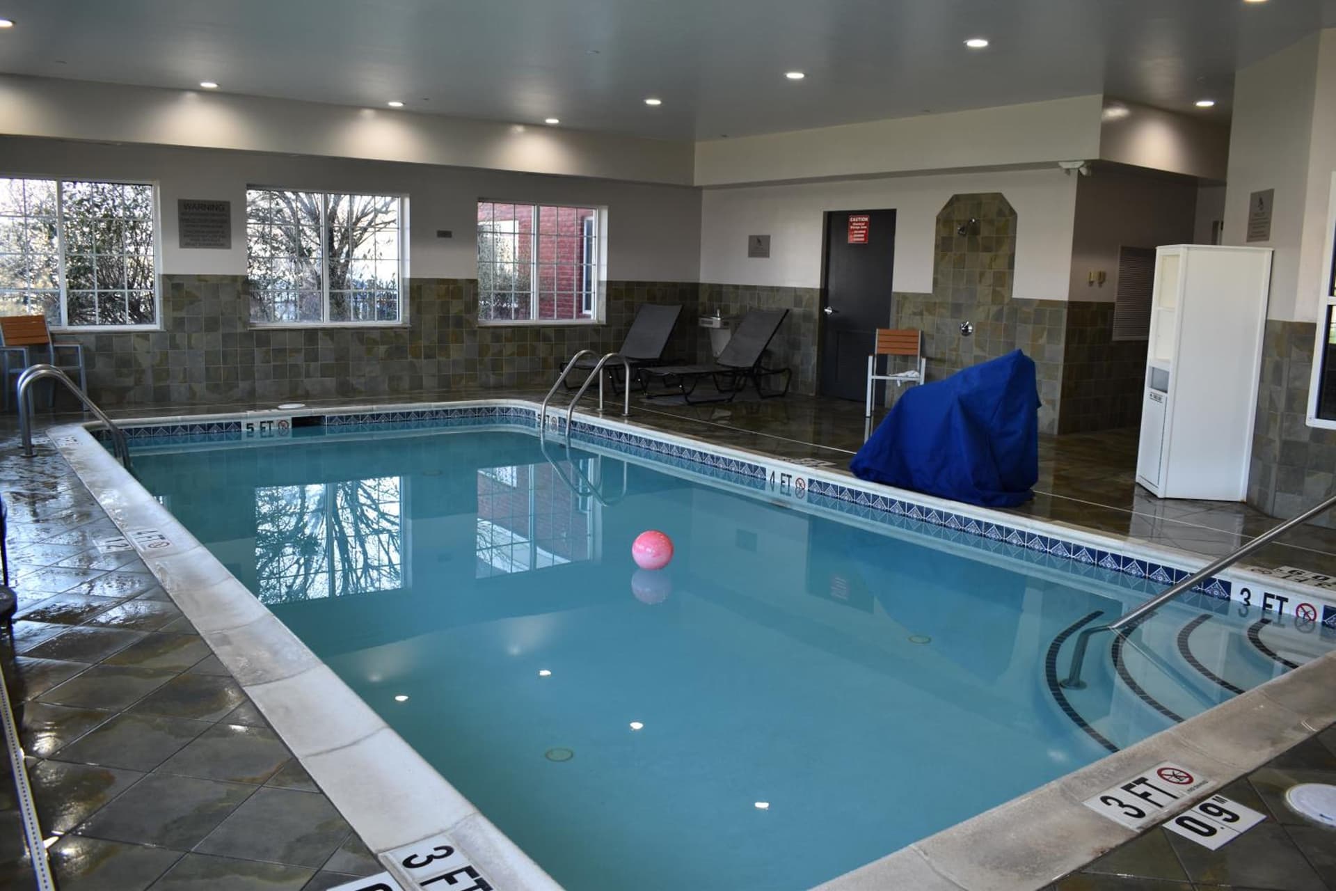 Country Inn & Suites by Radisson, Hagerstown, MD gallery photo in Hagerstown, MD — image 82