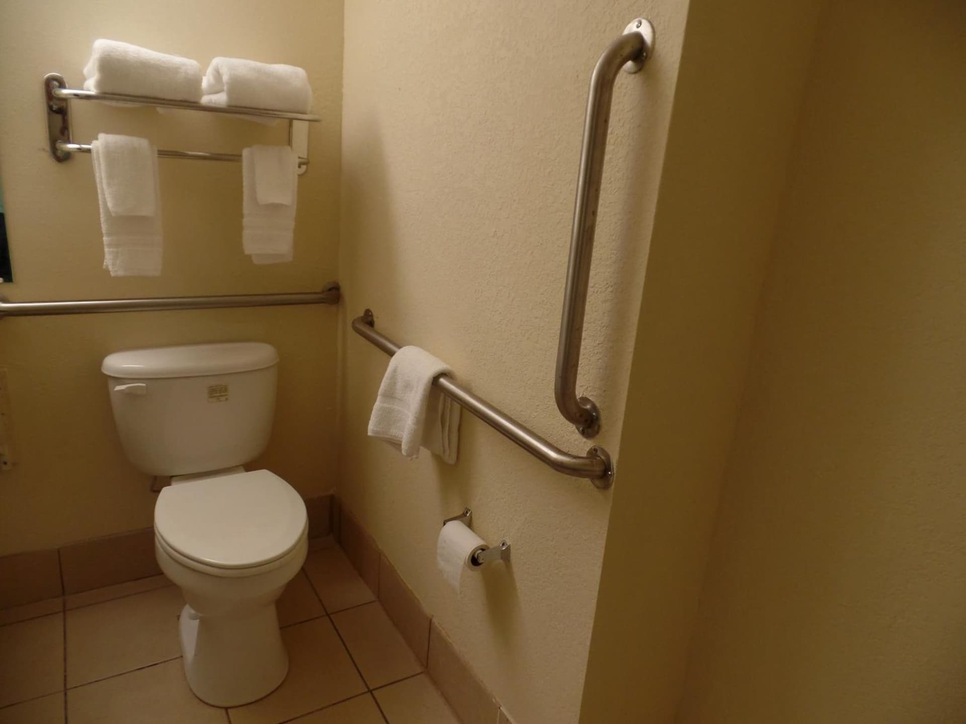 Home Inn & Suites interior in Montgomery, AL — gallery photo 2