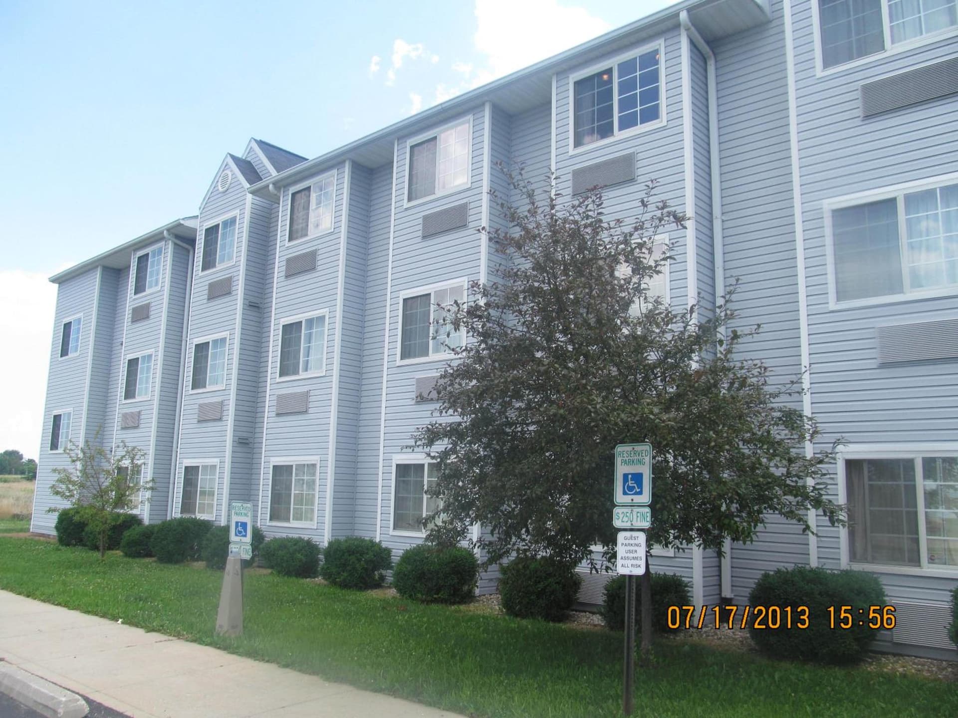 Microtel Inn by Wyndham Champaign gallery photo in Champaign, IL — image 8