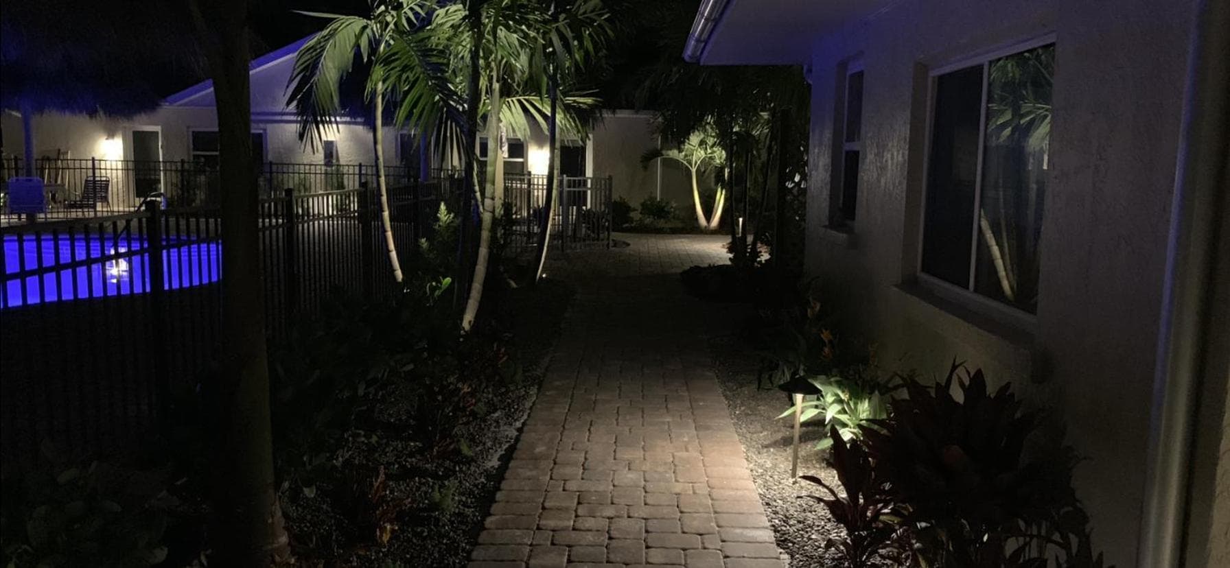 Twin Palms at Siesta gallery photo in Siesta Key, FL — image 6