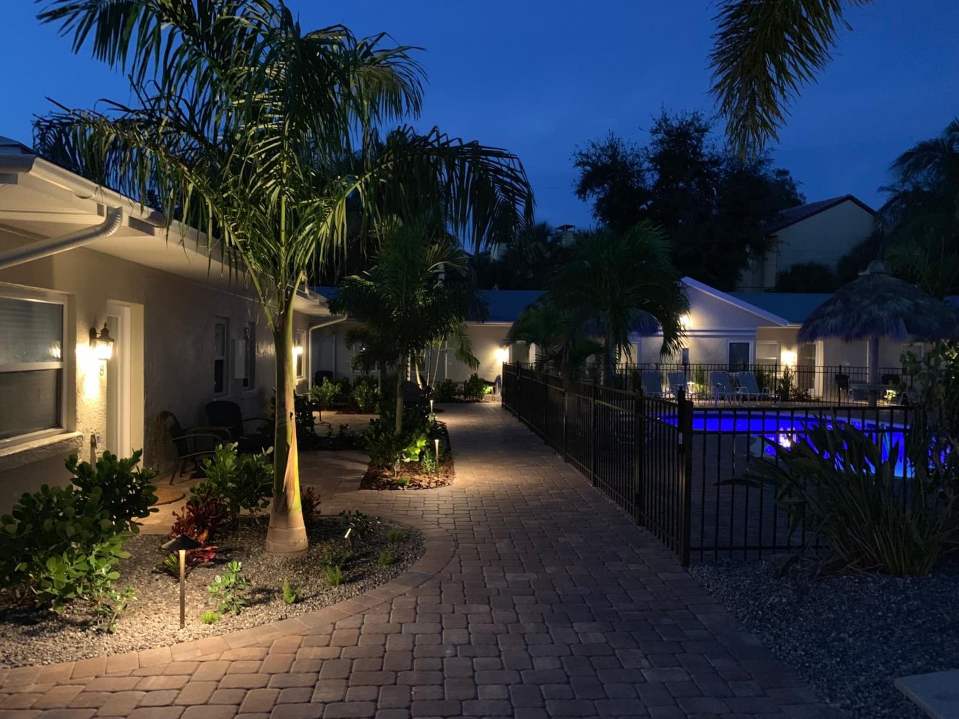 Twin Palms at Siesta interior in Siesta Key, FL — gallery photo 2