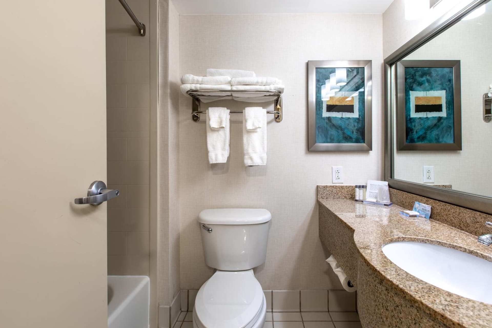 Wingate by Wyndham Charlotte Concord Mills/Speedway gallery photo in Concord, NC — image 45
