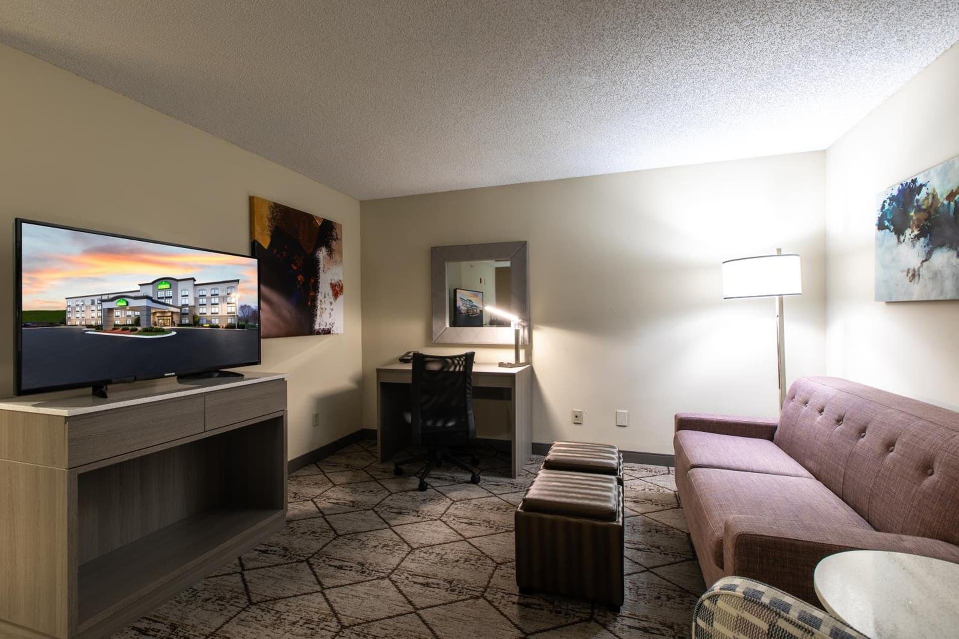 Wingate by Wyndham Charlotte Concord Mills/Speedway gallery photo in Concord, NC — image 87