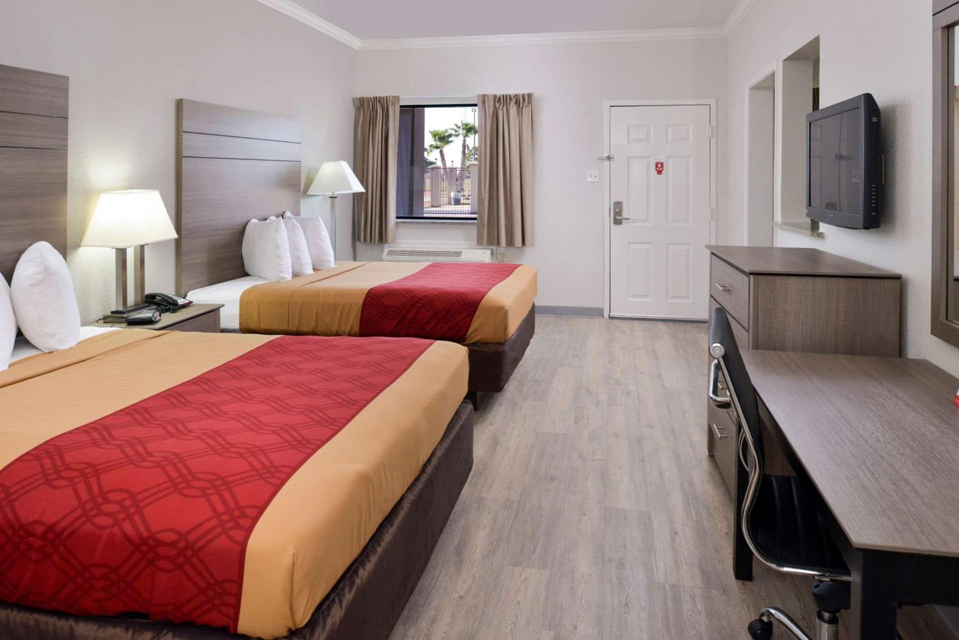 Econo Lodge Inn & Suites Port Arthur near Sabine Pass gallery photo in Port Arthur, TX — image 33