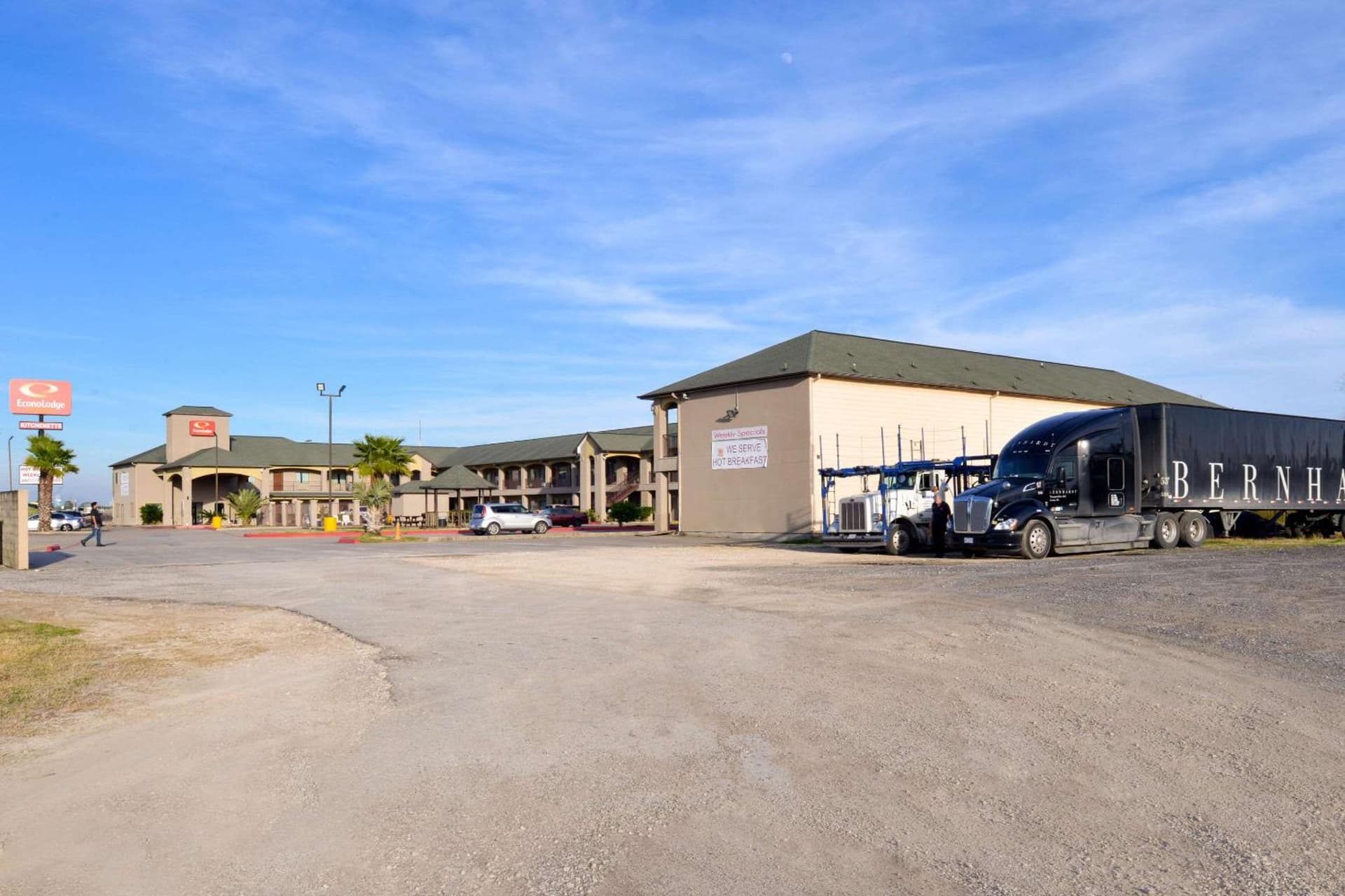 Econo Lodge Inn & Suites Port Arthur near Sabine Pass gallery photo in Port Arthur, TX — image 9
