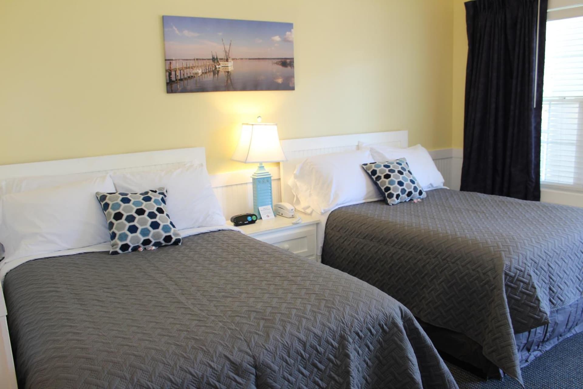 Topsail Shores Inn interior in Sneads Ferry, NC — gallery photo 2