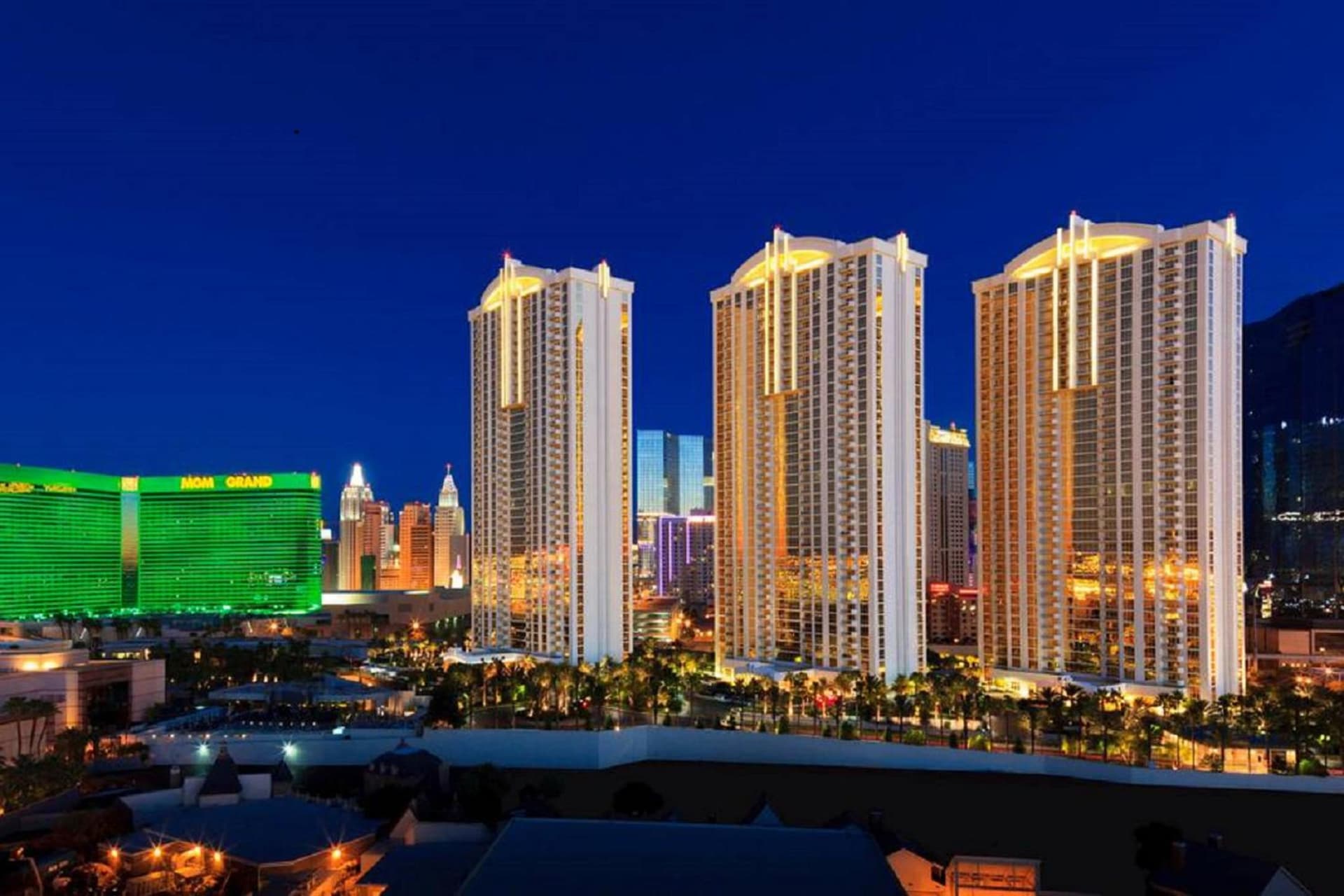 StripViewSuites Penthouse Two-Bedroom Conjoined Suite featured exterior or lobby in Las Vegas, NV — similar hotel
