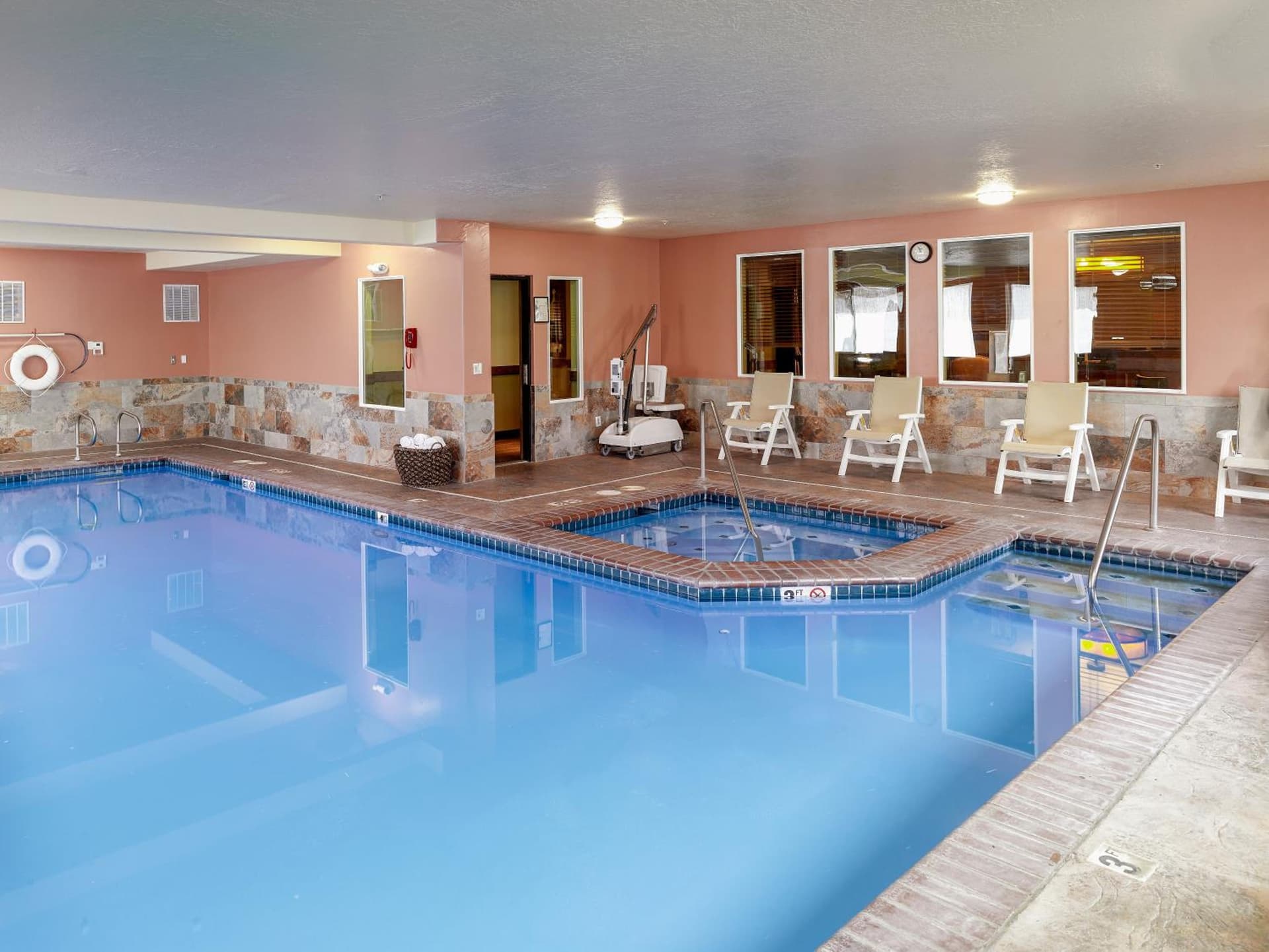 Yellowstone Park Hotel property views in West Yellowstone, MT — gallery photo 3